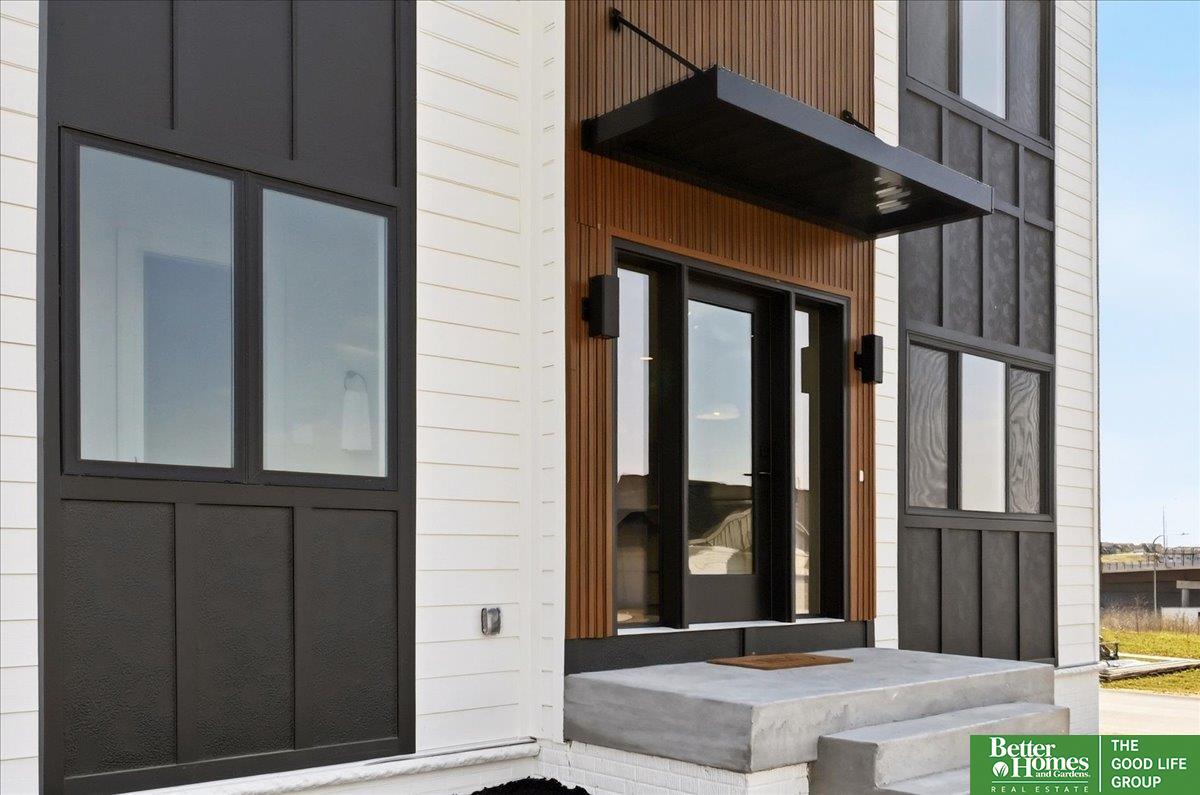 8177 185 Street, Omaha, NE, 68136