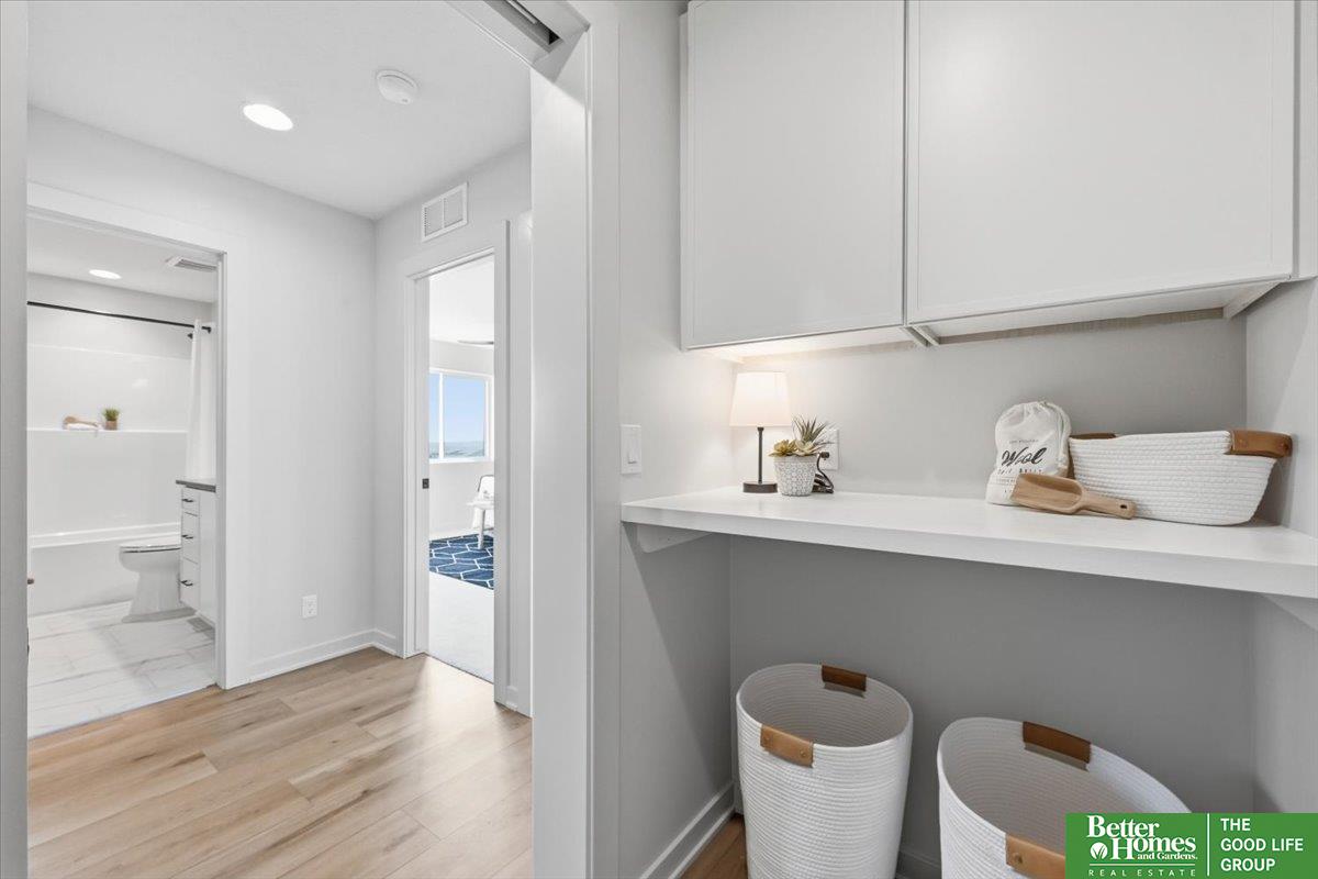 8177 185 Street, Omaha, NE, 68136