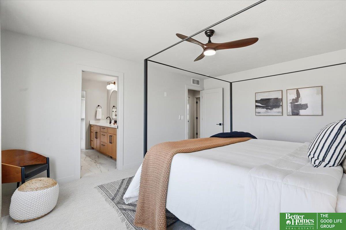 8177 185 Street, Omaha, NE, 68136