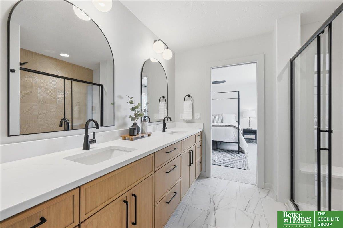 8177 185 Street, Omaha, NE, 68136