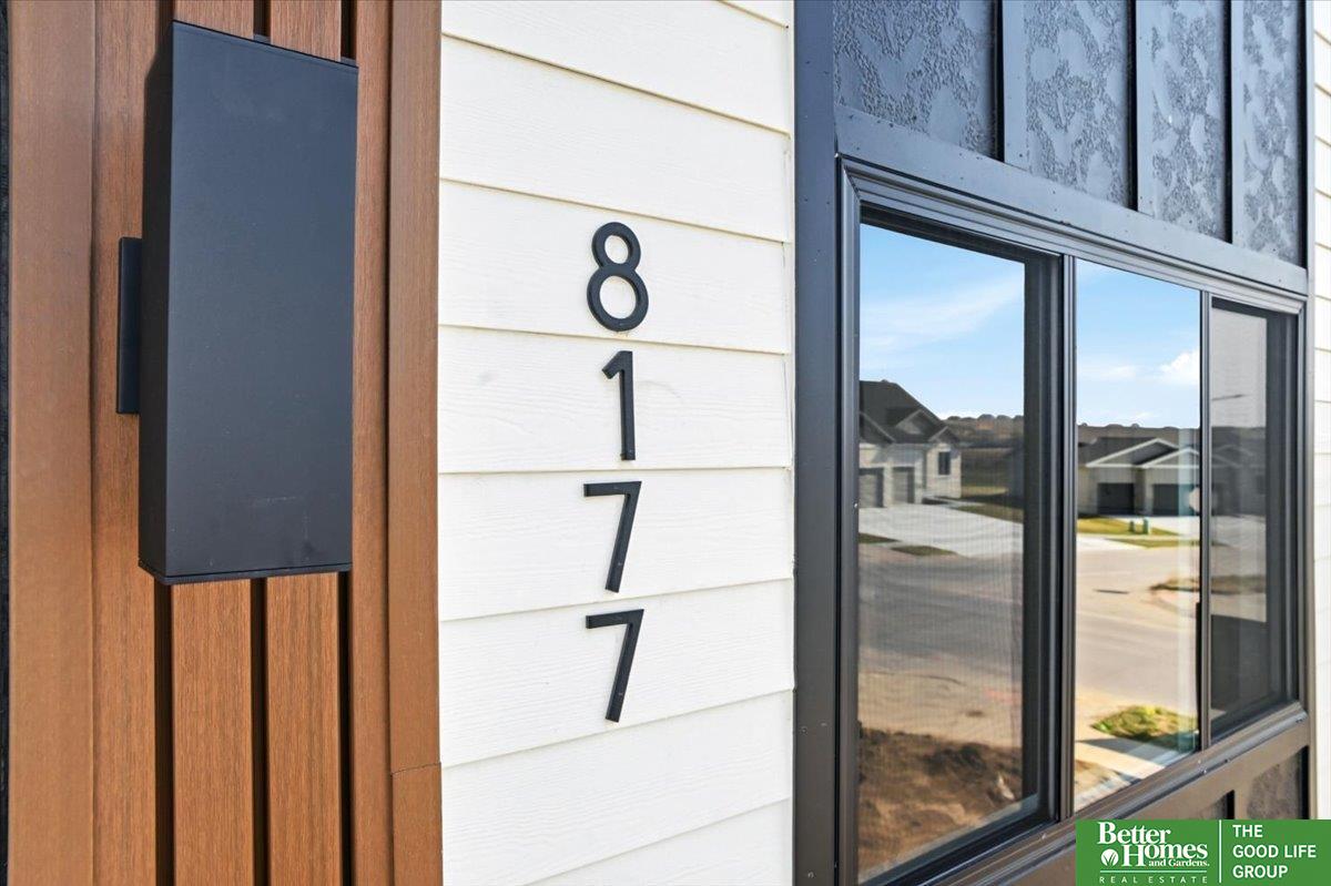 8177 185 Street, Omaha, NE, 68136