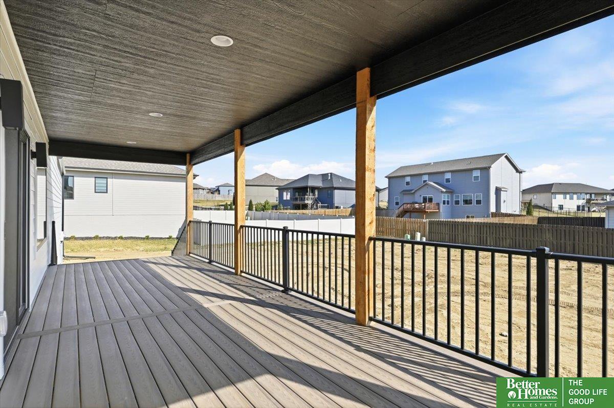 8177 185 Street, Omaha, NE, 68136