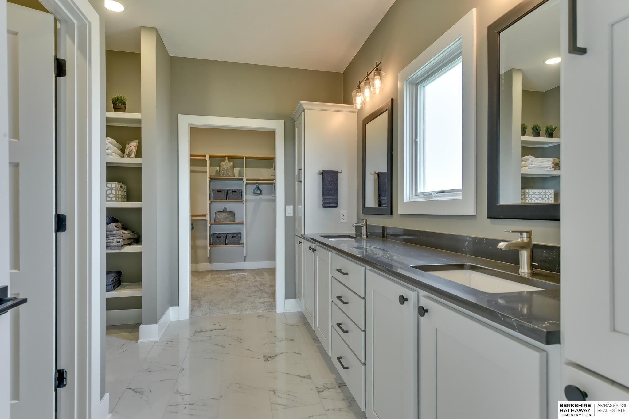 3020 S 209th Court, Elkhorn, NE, 68022