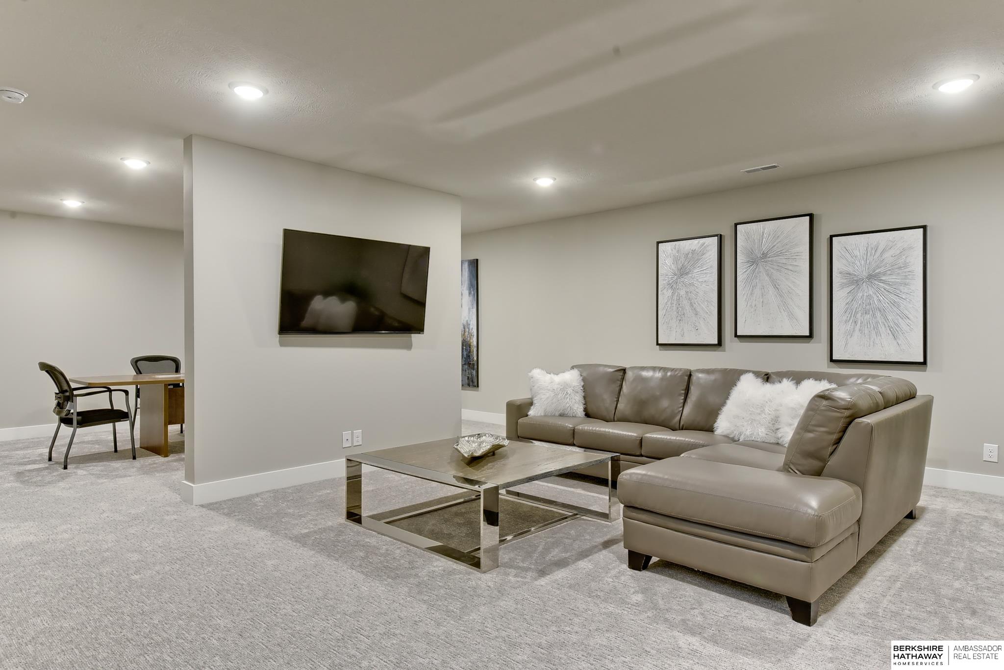 3020 S 209th Court, Elkhorn, NE, 68022