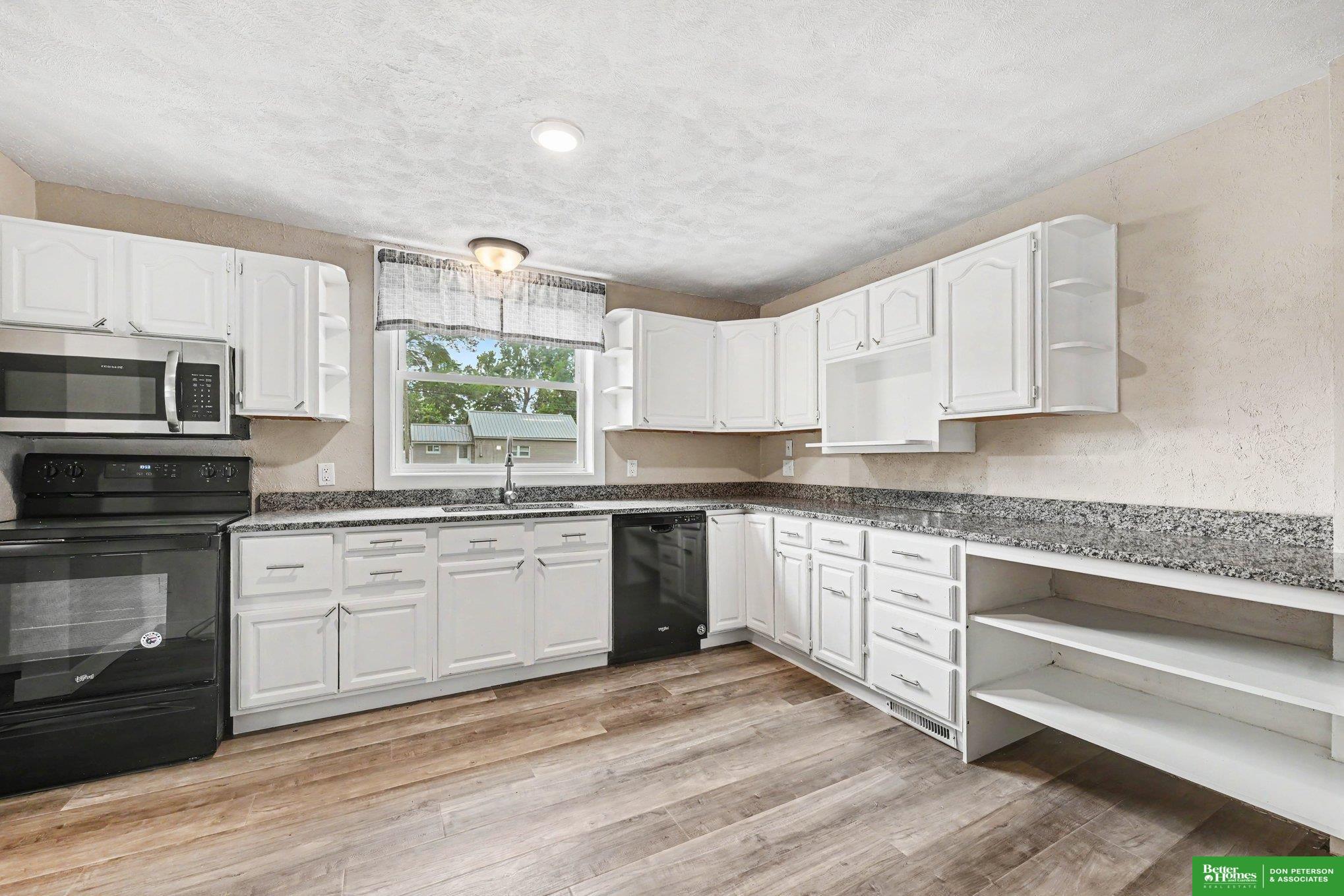 318 S 1st Street, Pender, NE 68047 — MLS #22608700 — photo 13 of 30