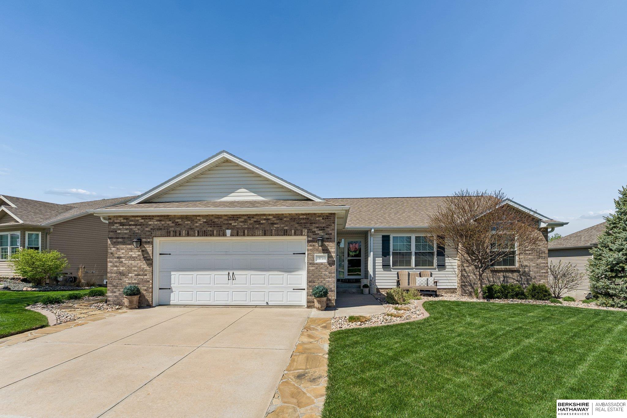 20882 Camelback Avenue, Gretna, NE, 68028