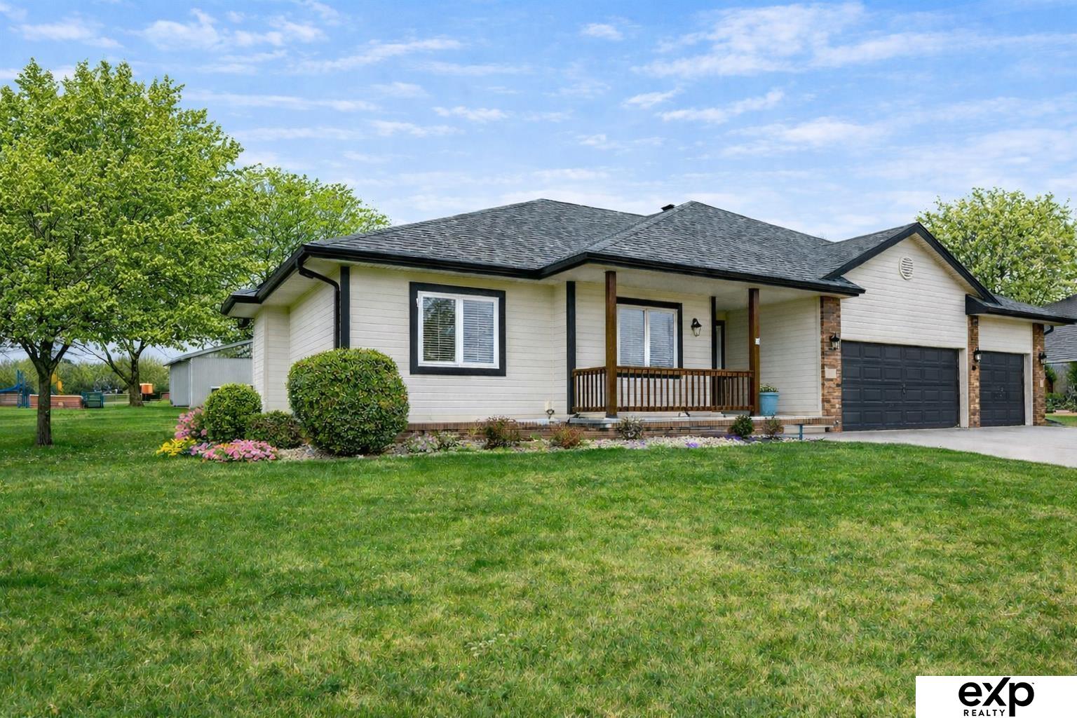 20022 Elkhorn Ridge Drive, Omaha, NE, 68022