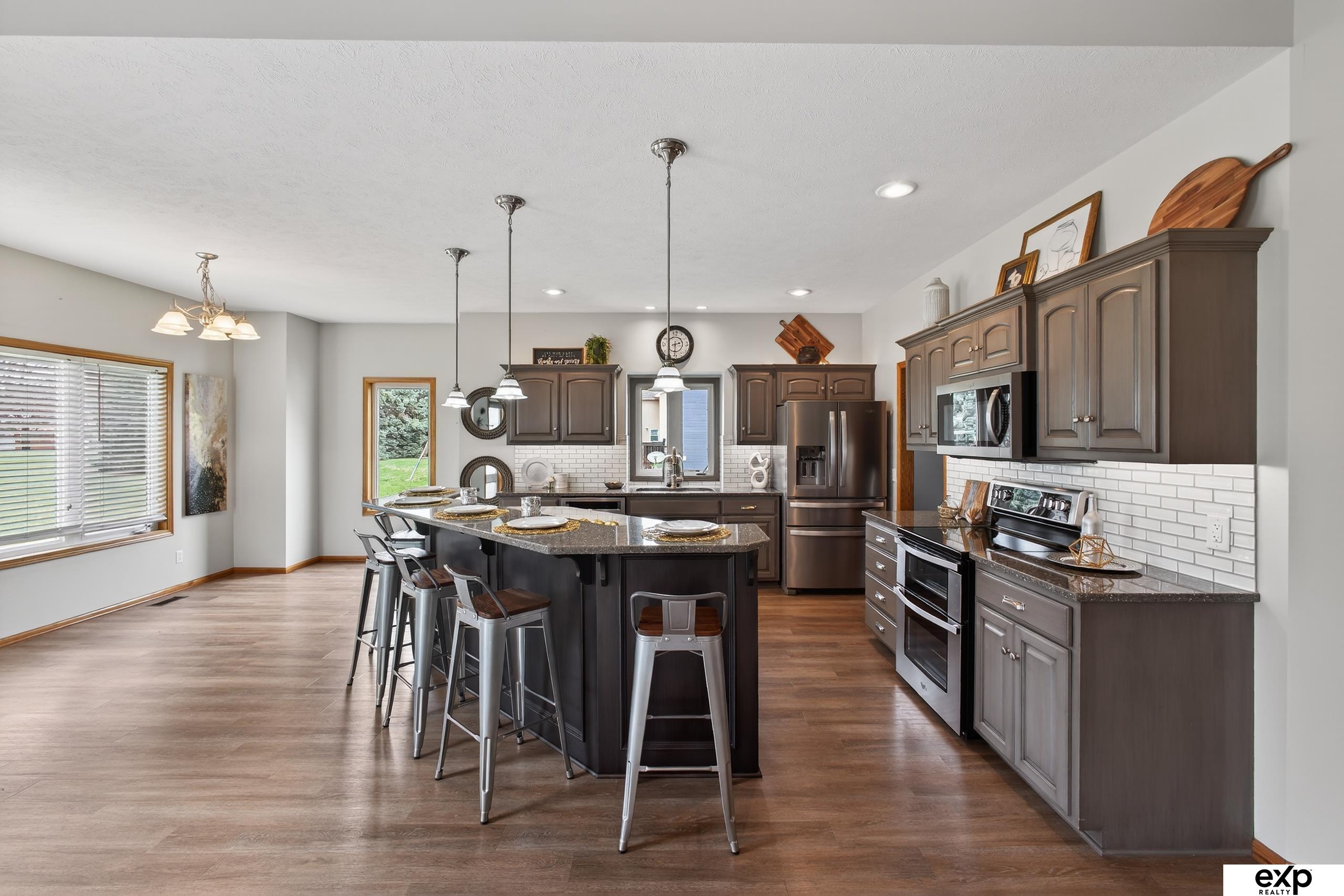 20022 Elkhorn Ridge Drive, Omaha, NE, 68022