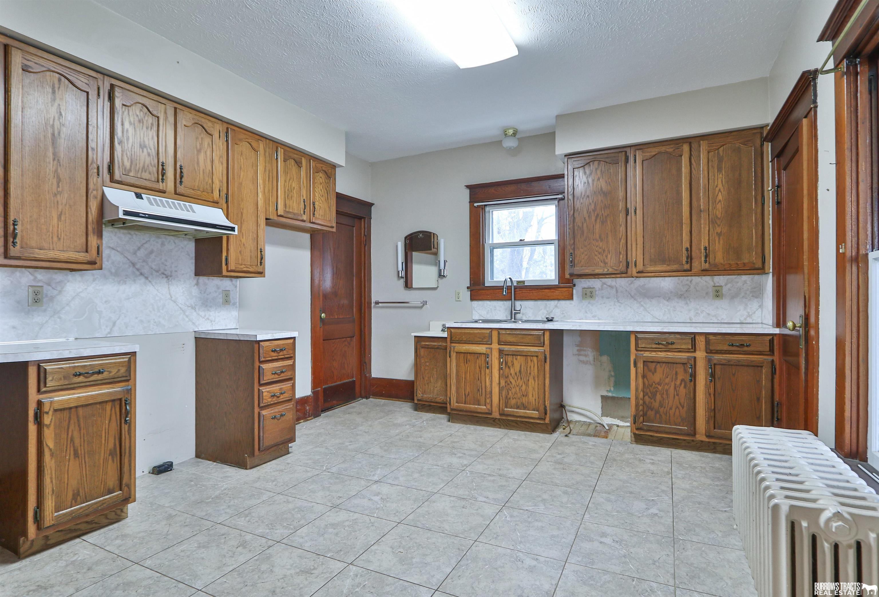 1757 52 Road, Talmage, NE, 68448