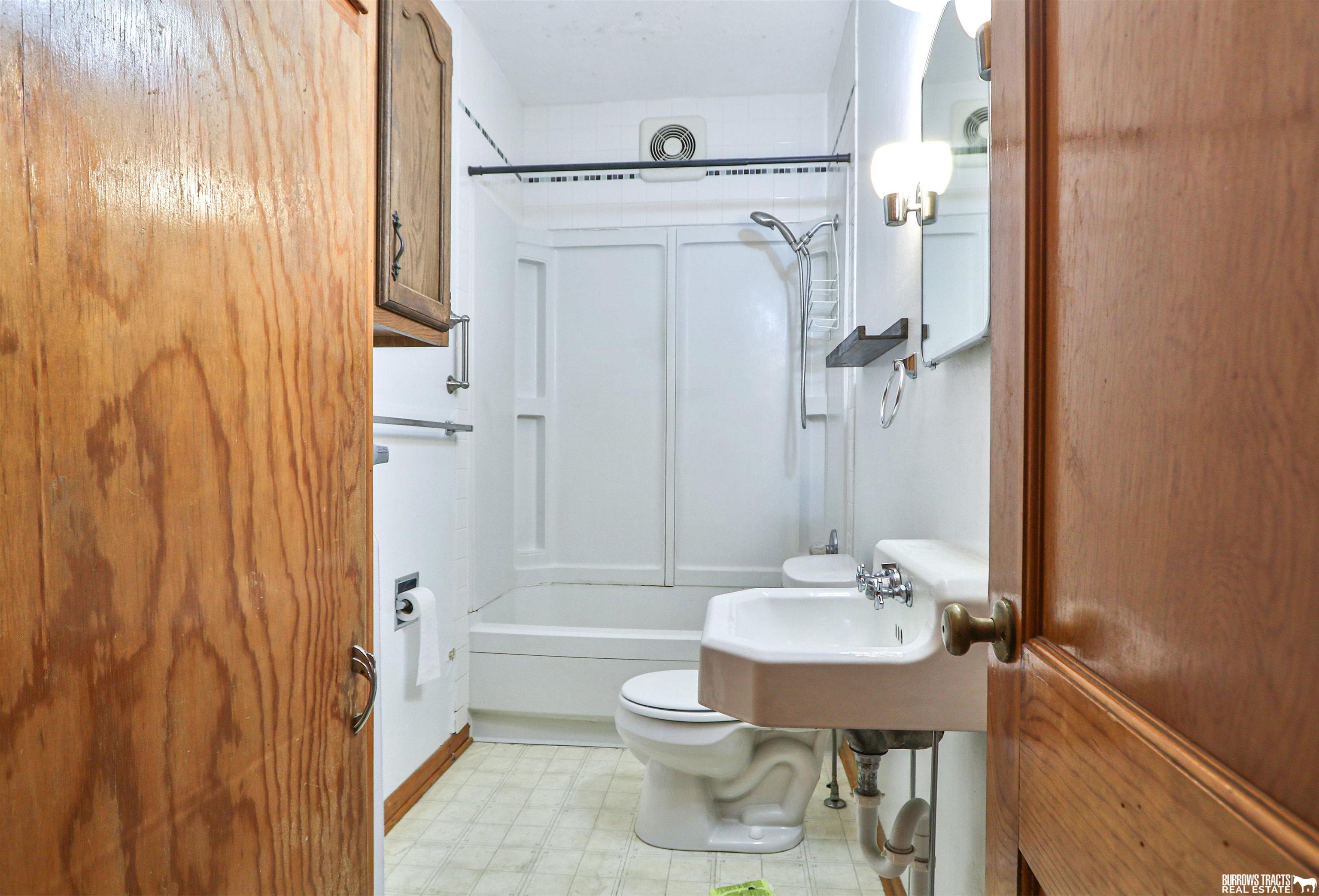 1757 52 Road, Talmage, NE, 68448