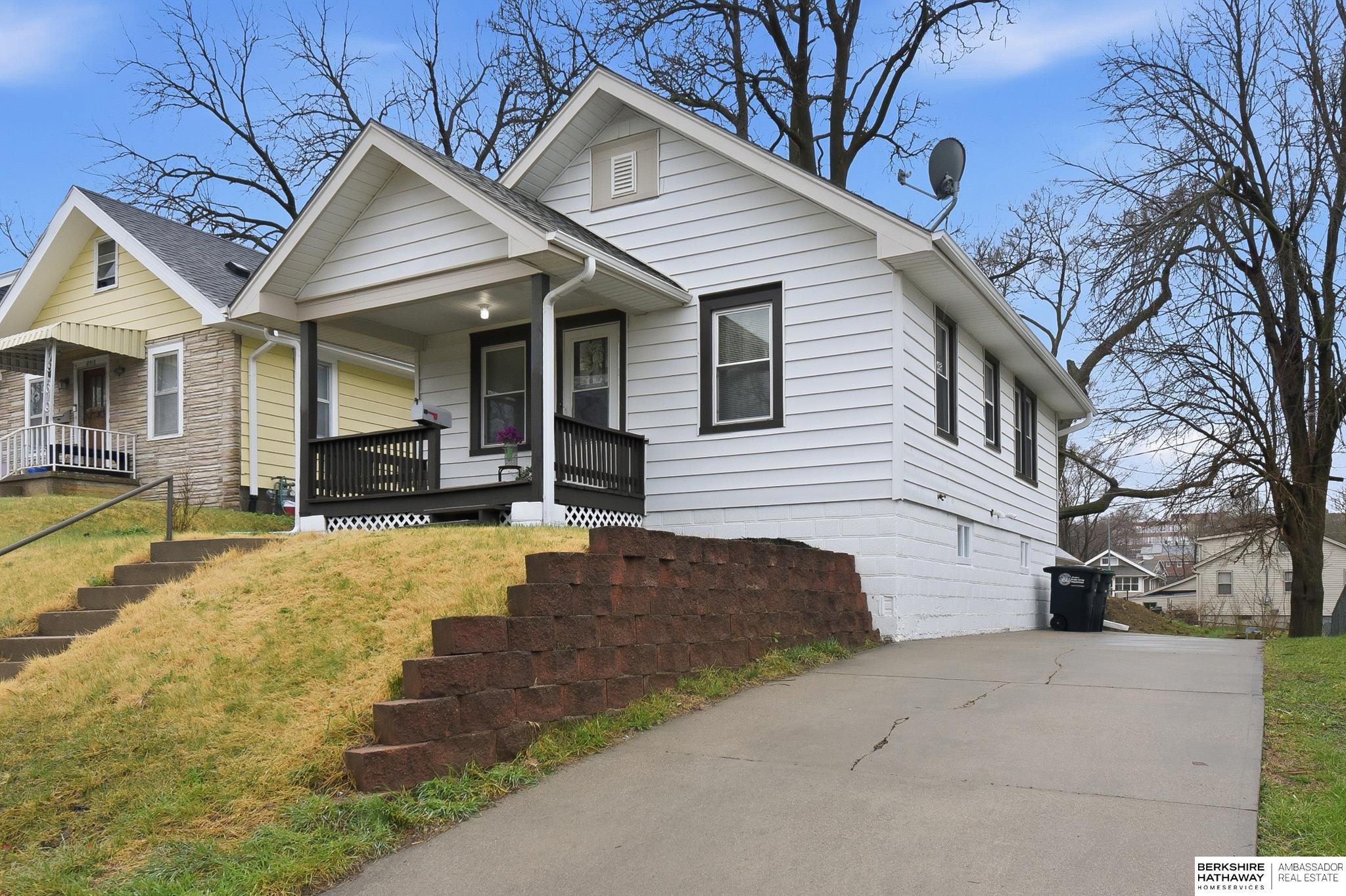 2922 N 49th Street, Omaha, Nebraska image 1