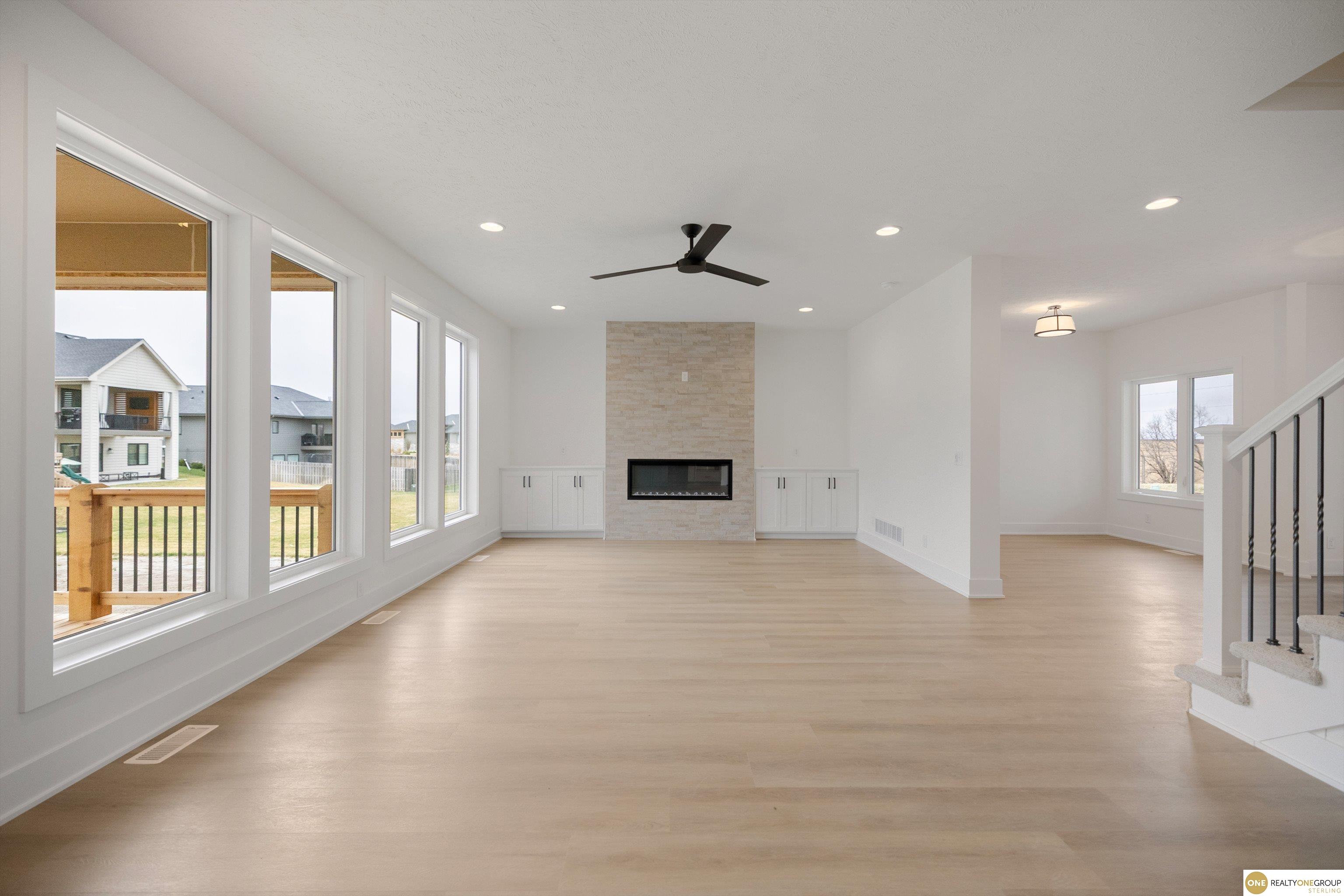 5504 N 205 Street, Elkhorn, NE, 68022