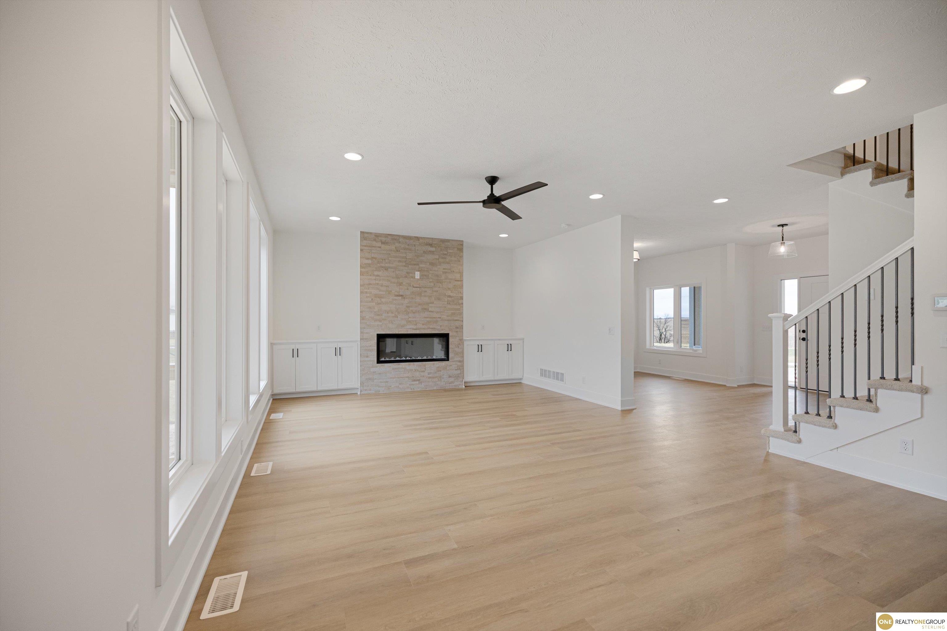 5504 N 205 Street, Elkhorn, NE, 68022