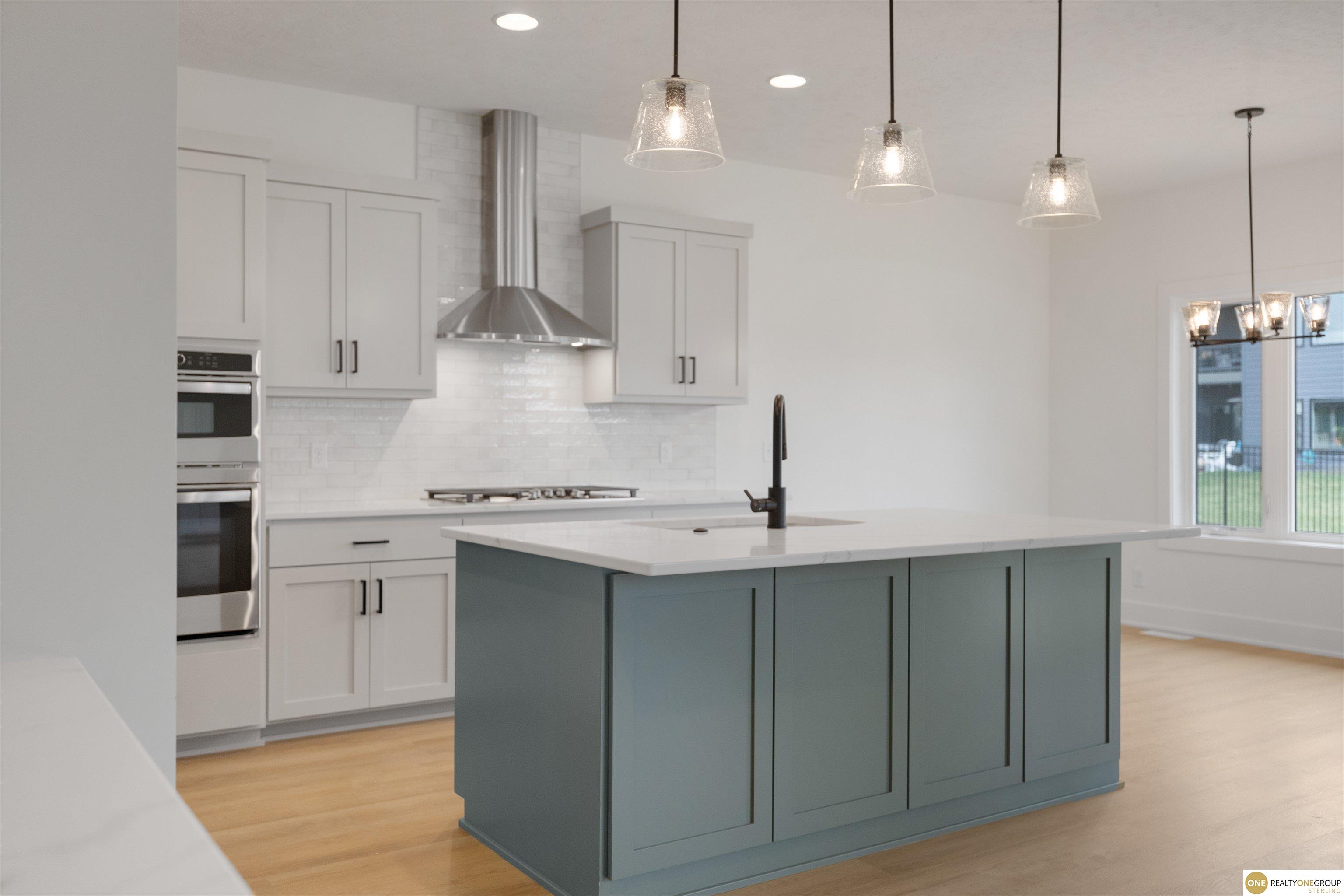 5504 N 205 Street, Elkhorn, NE, 68022