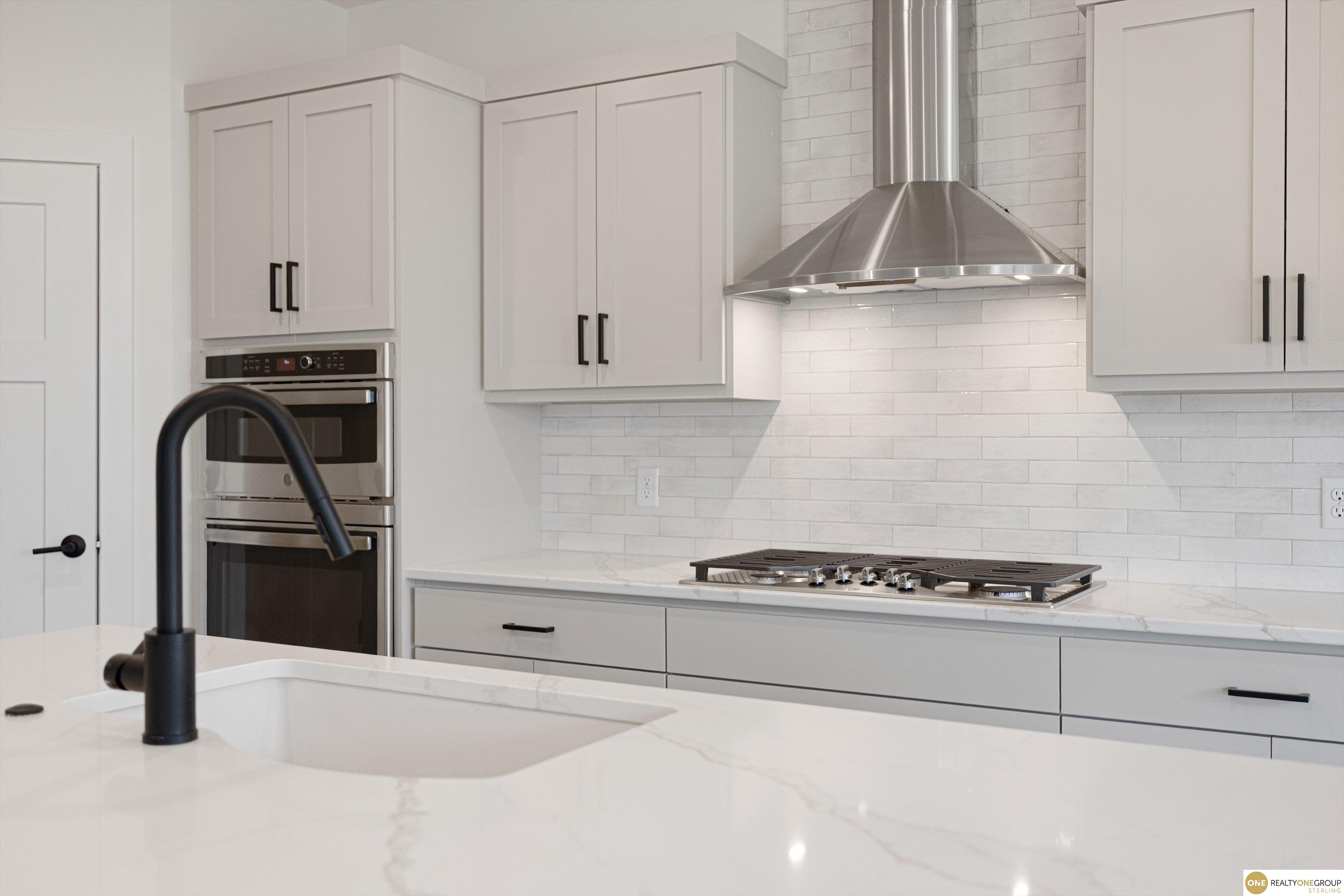 5504 N 205 Street, Elkhorn, NE, 68022