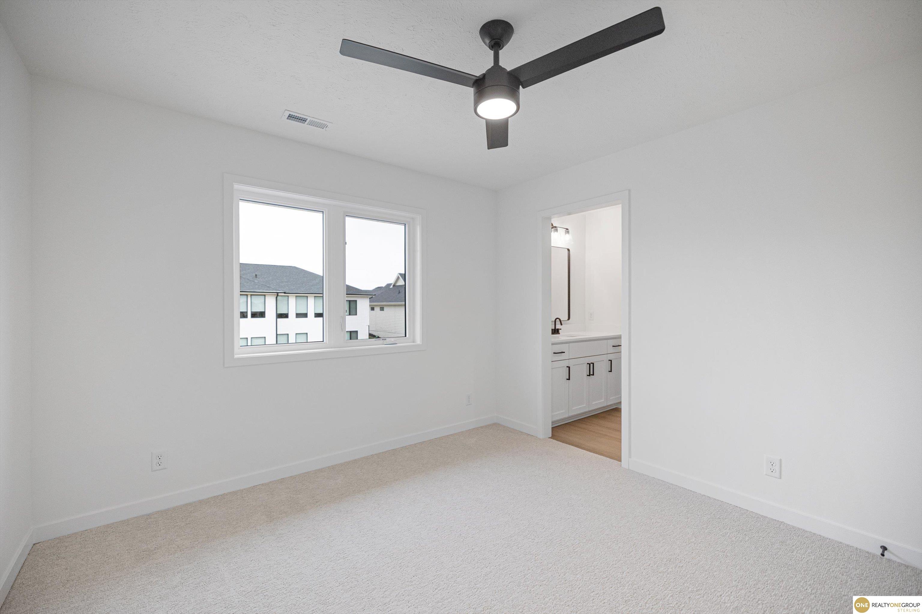 5504 N 205 Street, Elkhorn, NE, 68022