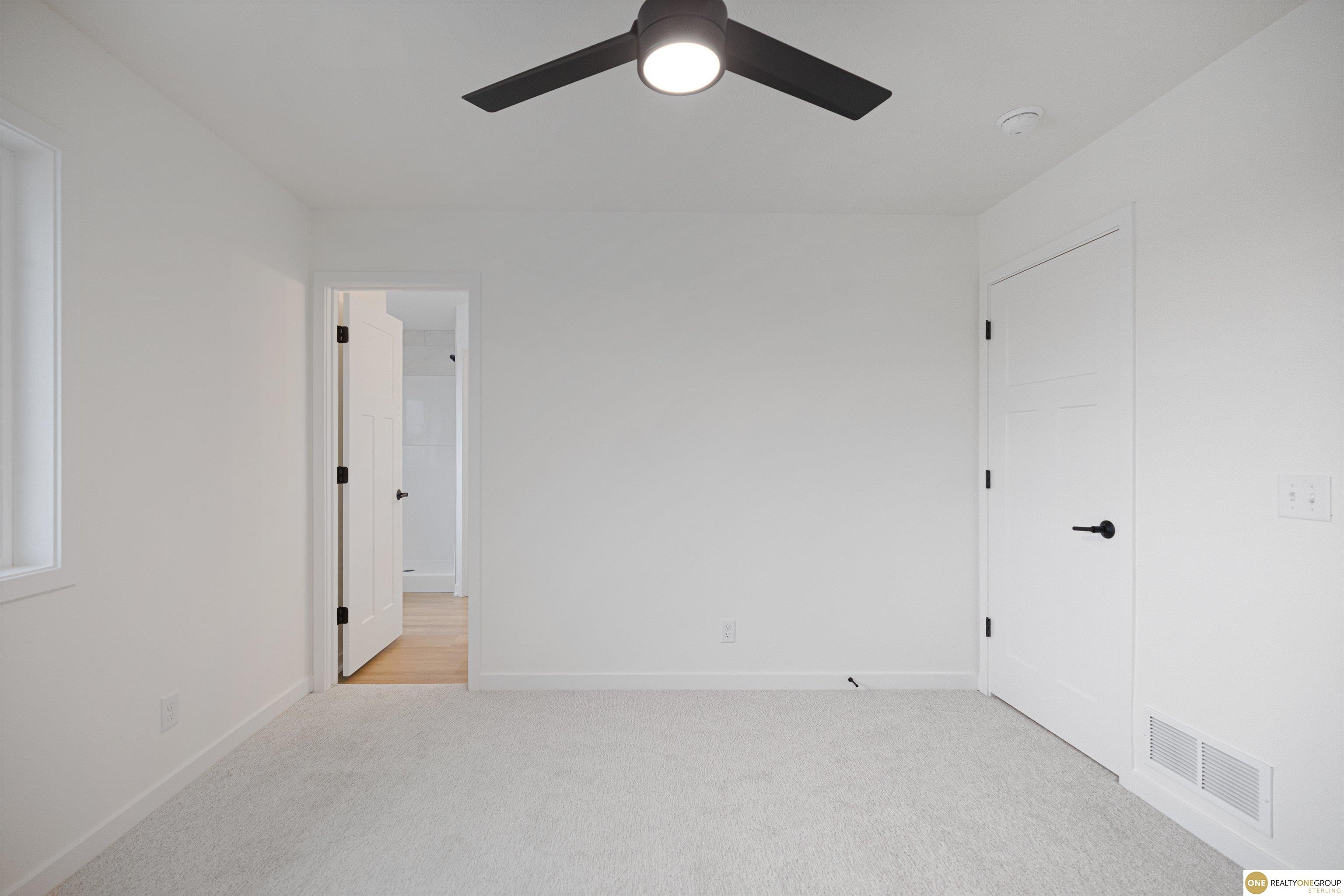 5504 N 205 Street, Elkhorn, NE, 68022