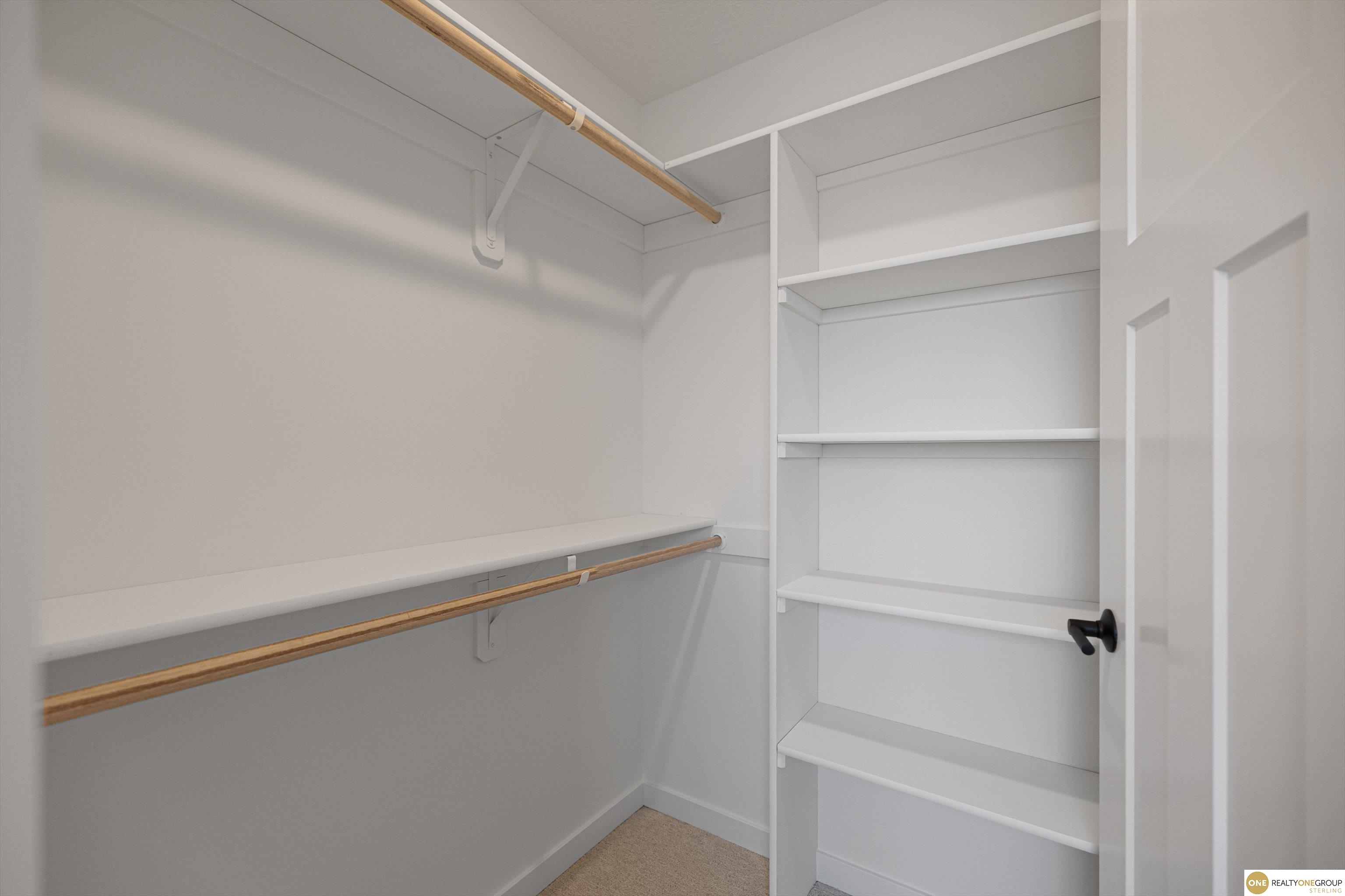 5504 N 205 Street, Elkhorn, NE, 68022