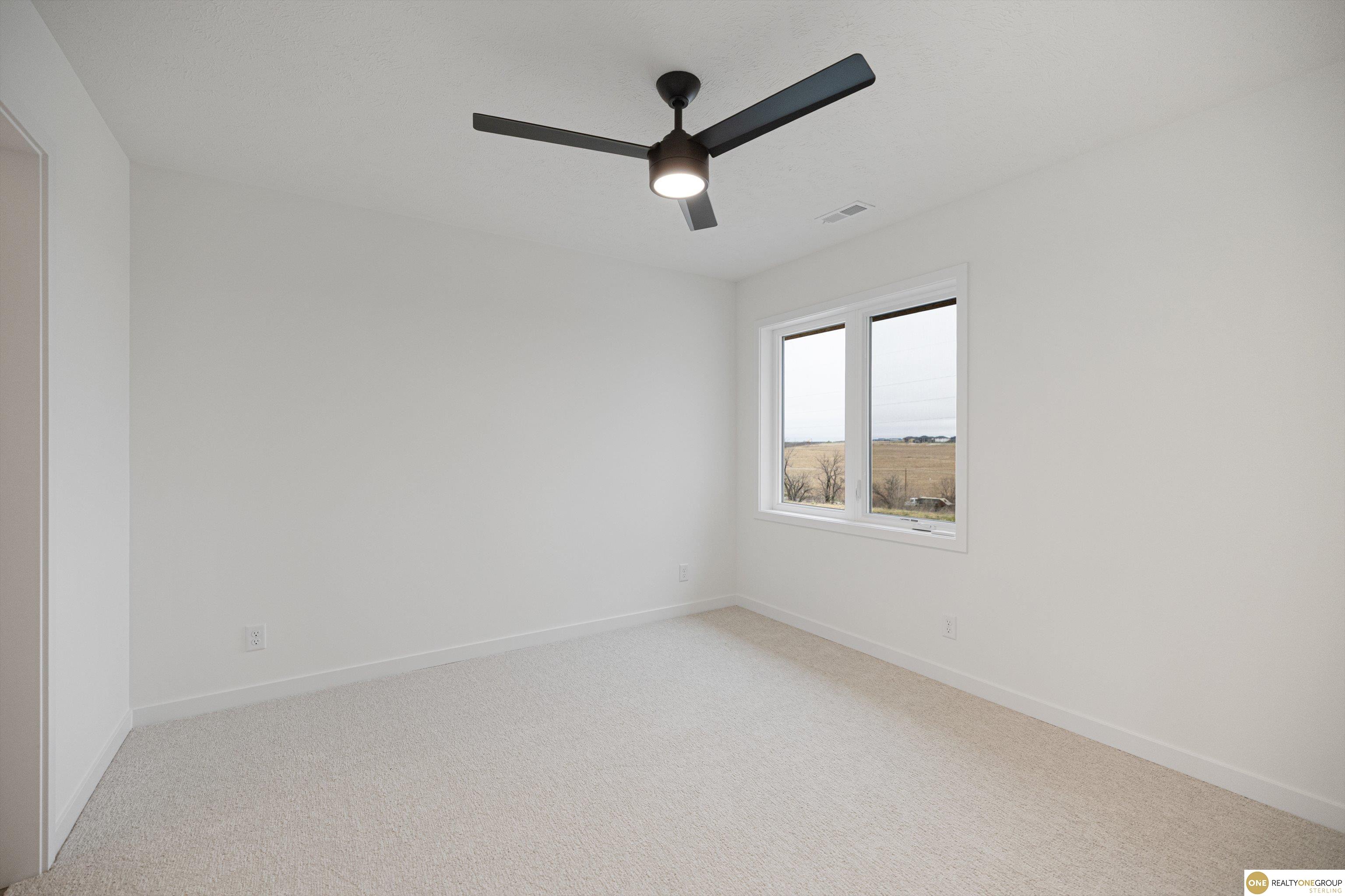 5504 N 205 Street, Elkhorn, NE, 68022