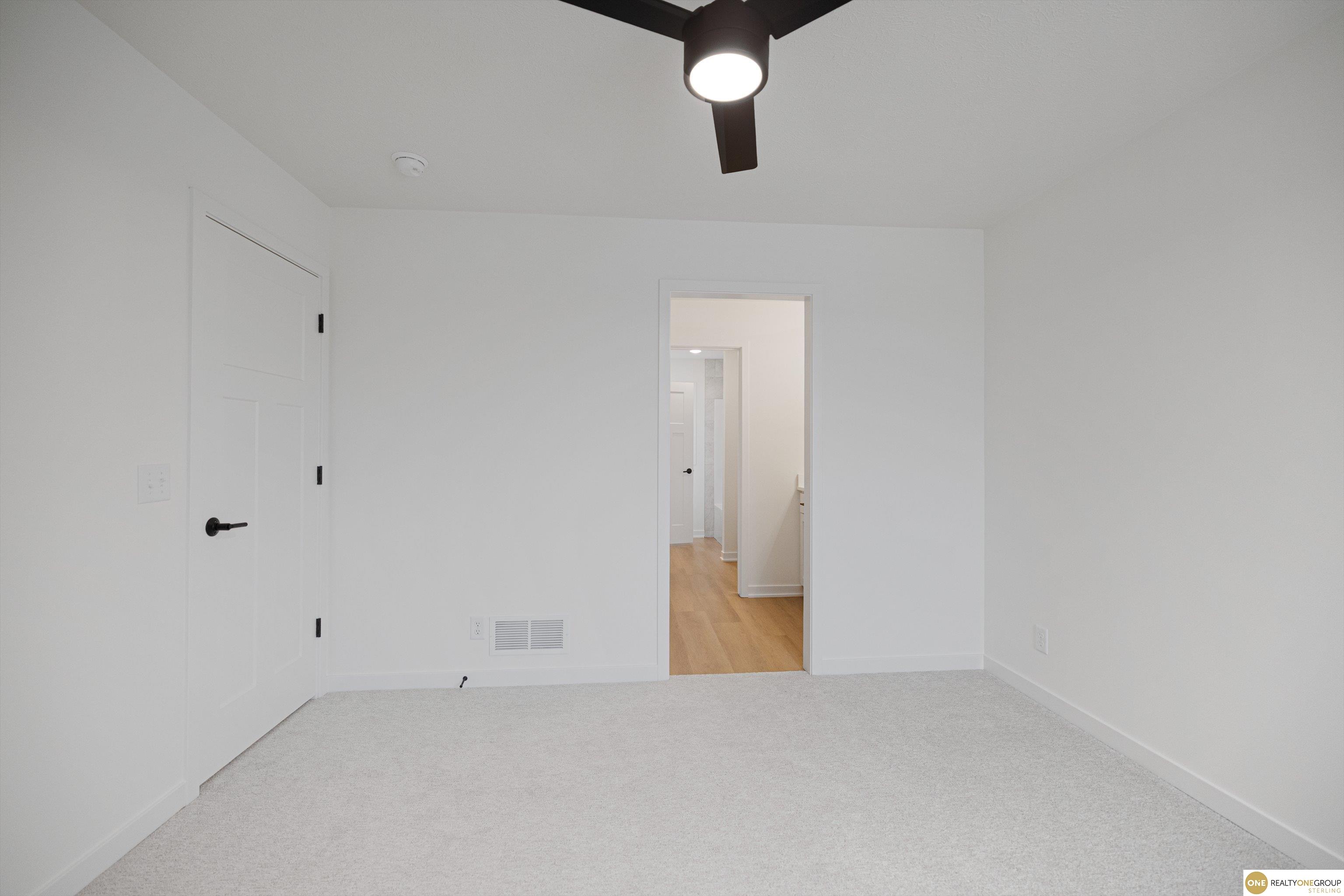 5504 N 205 Street, Elkhorn, NE, 68022