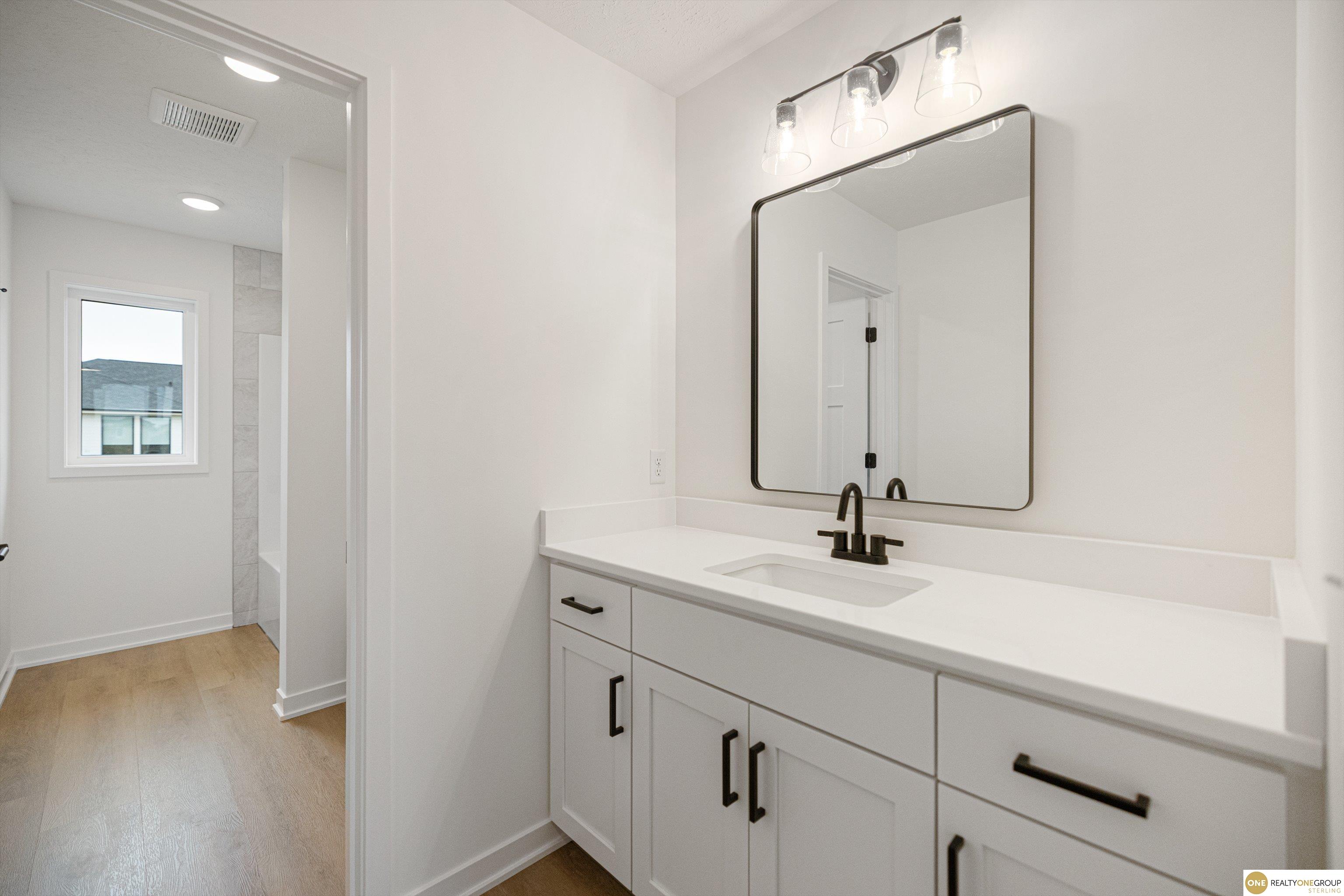 5504 N 205 Street, Elkhorn, NE, 68022