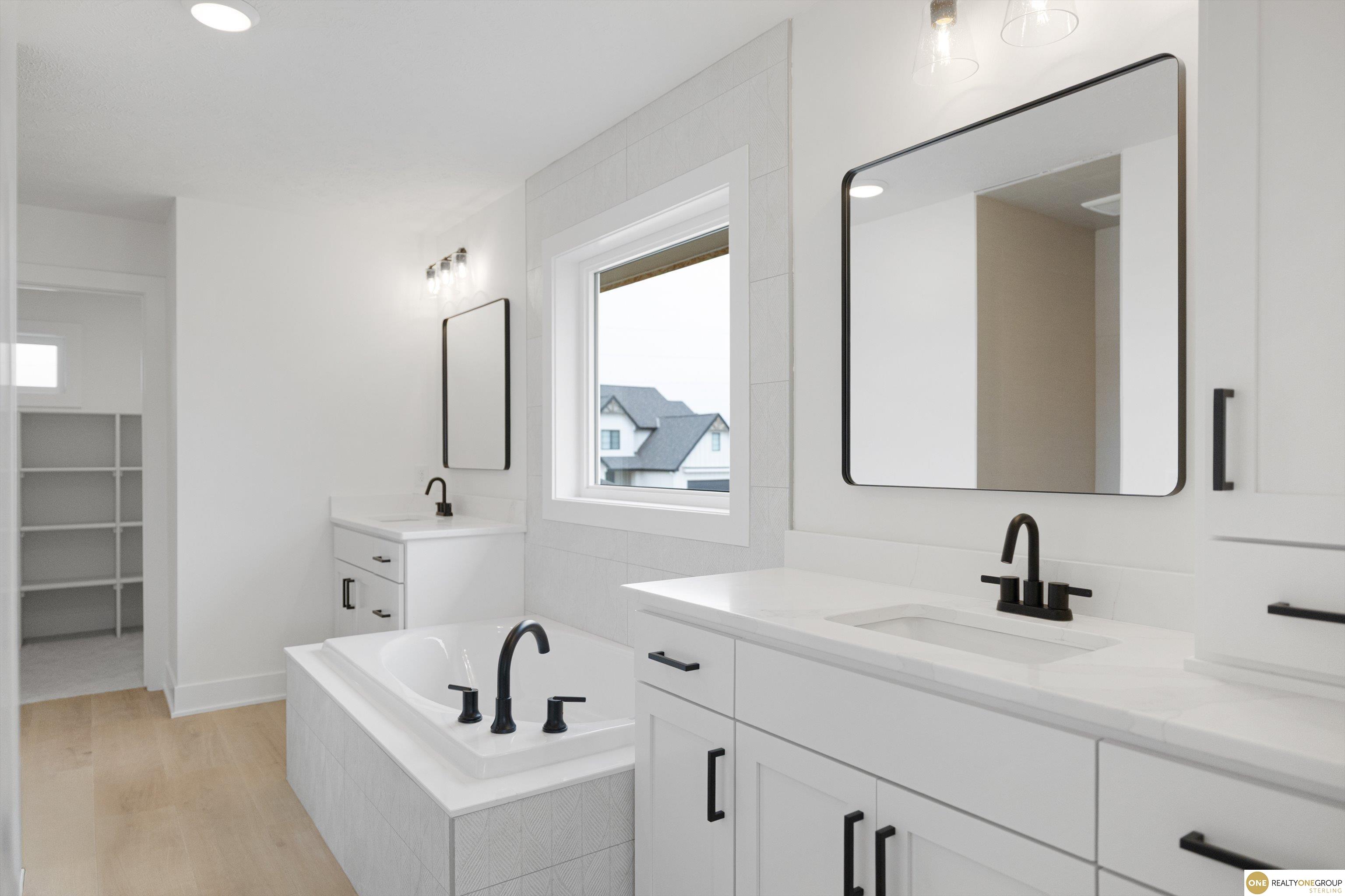 5504 N 205 Street, Elkhorn, NE, 68022