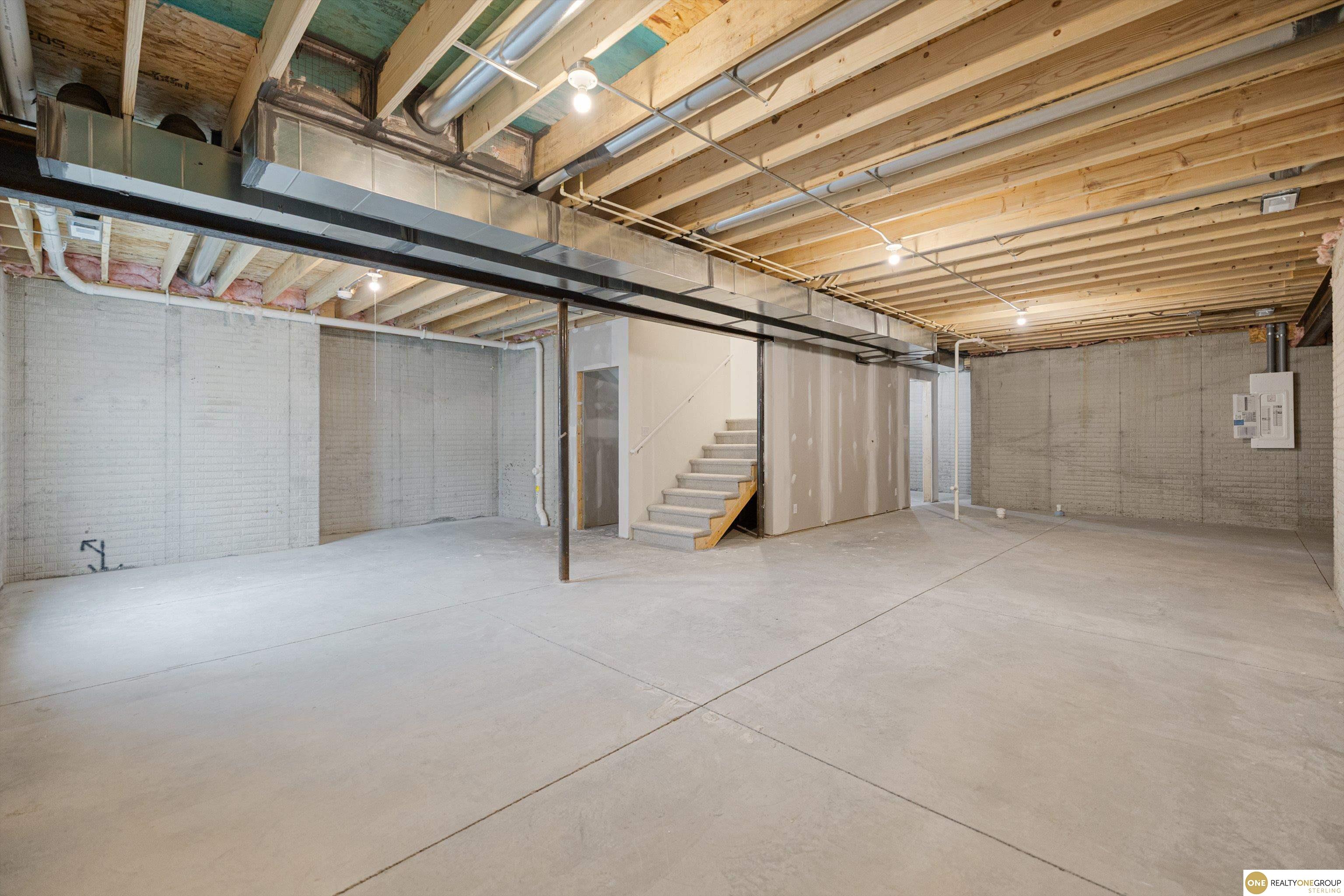 5504 N 205 Street, Elkhorn, NE, 68022