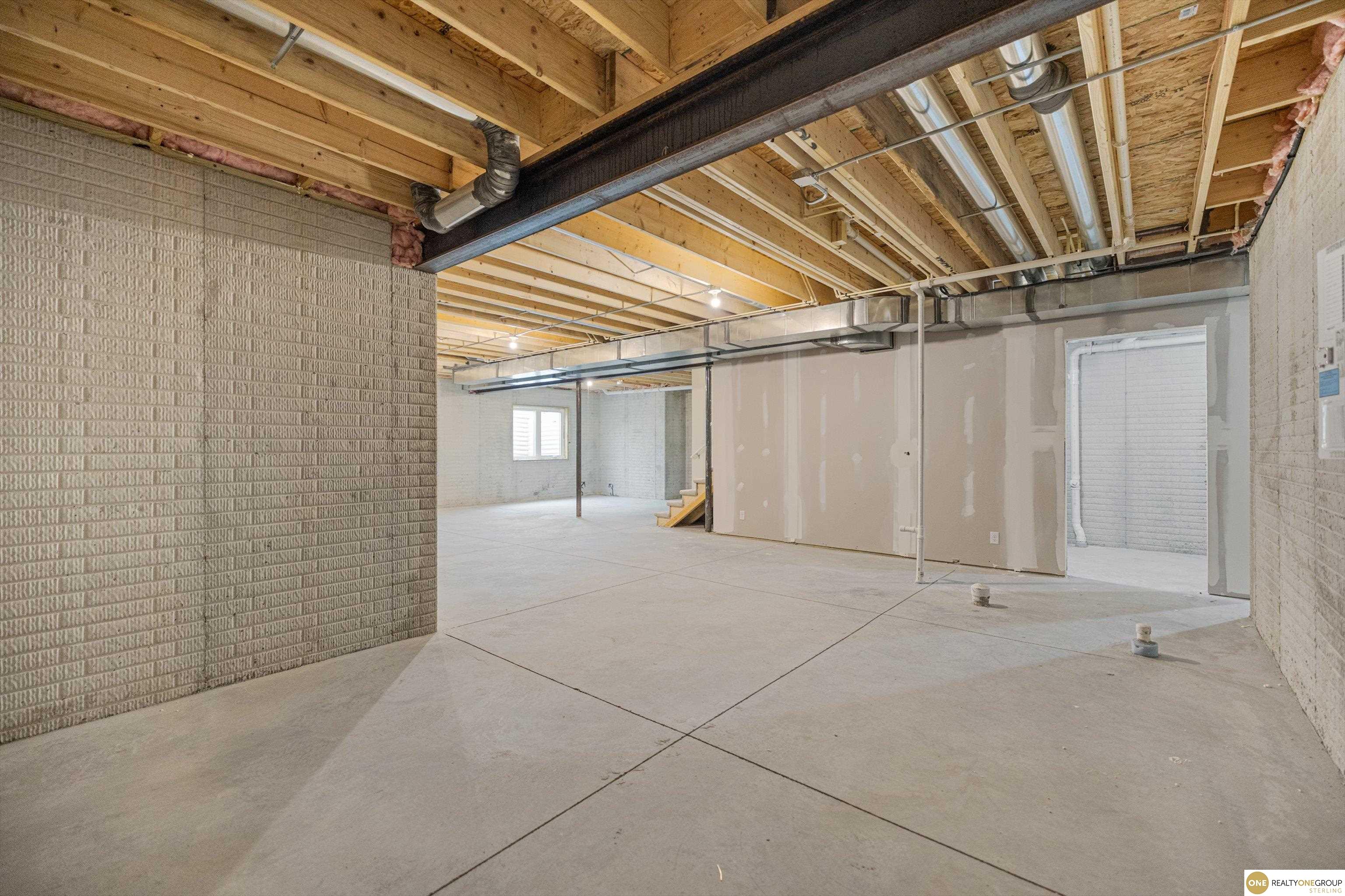 5504 N 205 Street, Elkhorn, NE, 68022