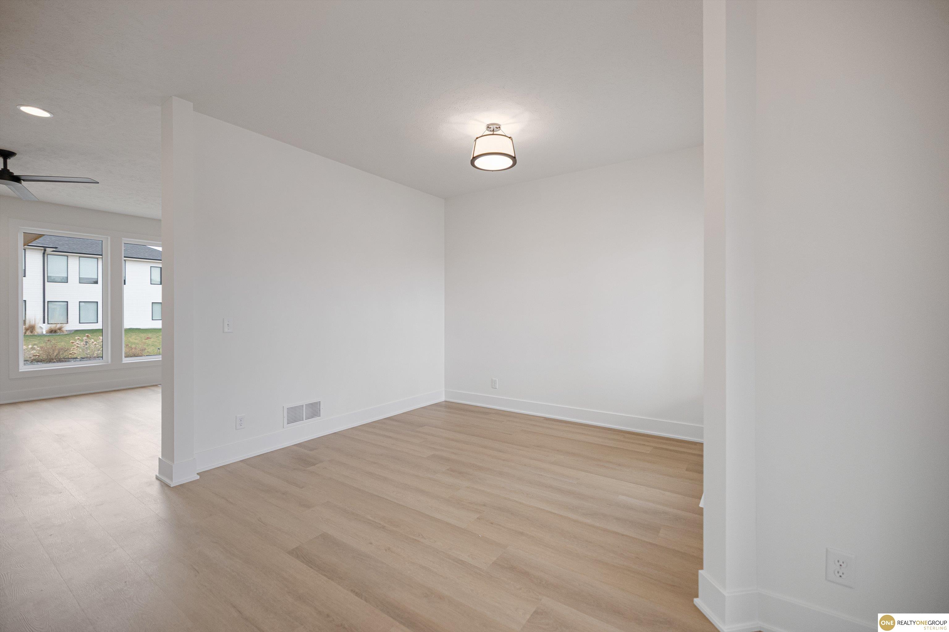 5504 N 205 Street, Elkhorn, NE, 68022