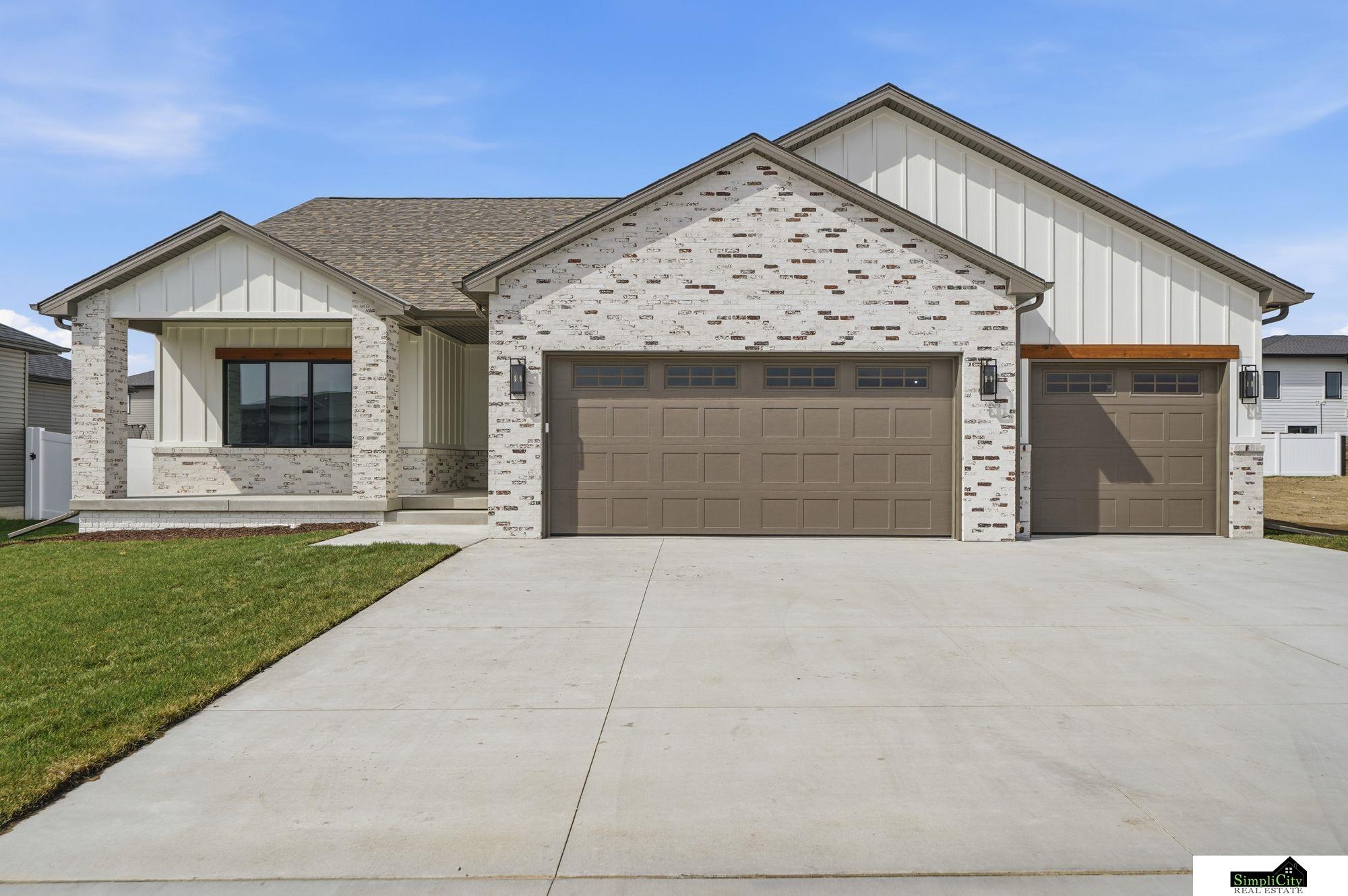 9515 Breashears Street, Lincoln, NE, 68516