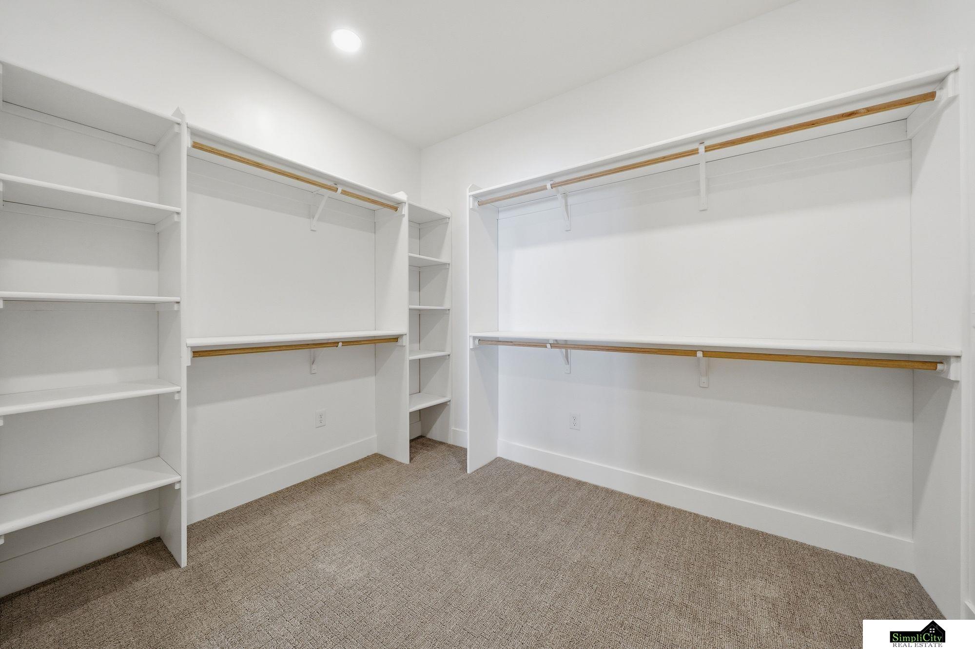 9515 Breashears Street, Lincoln, NE, 68516