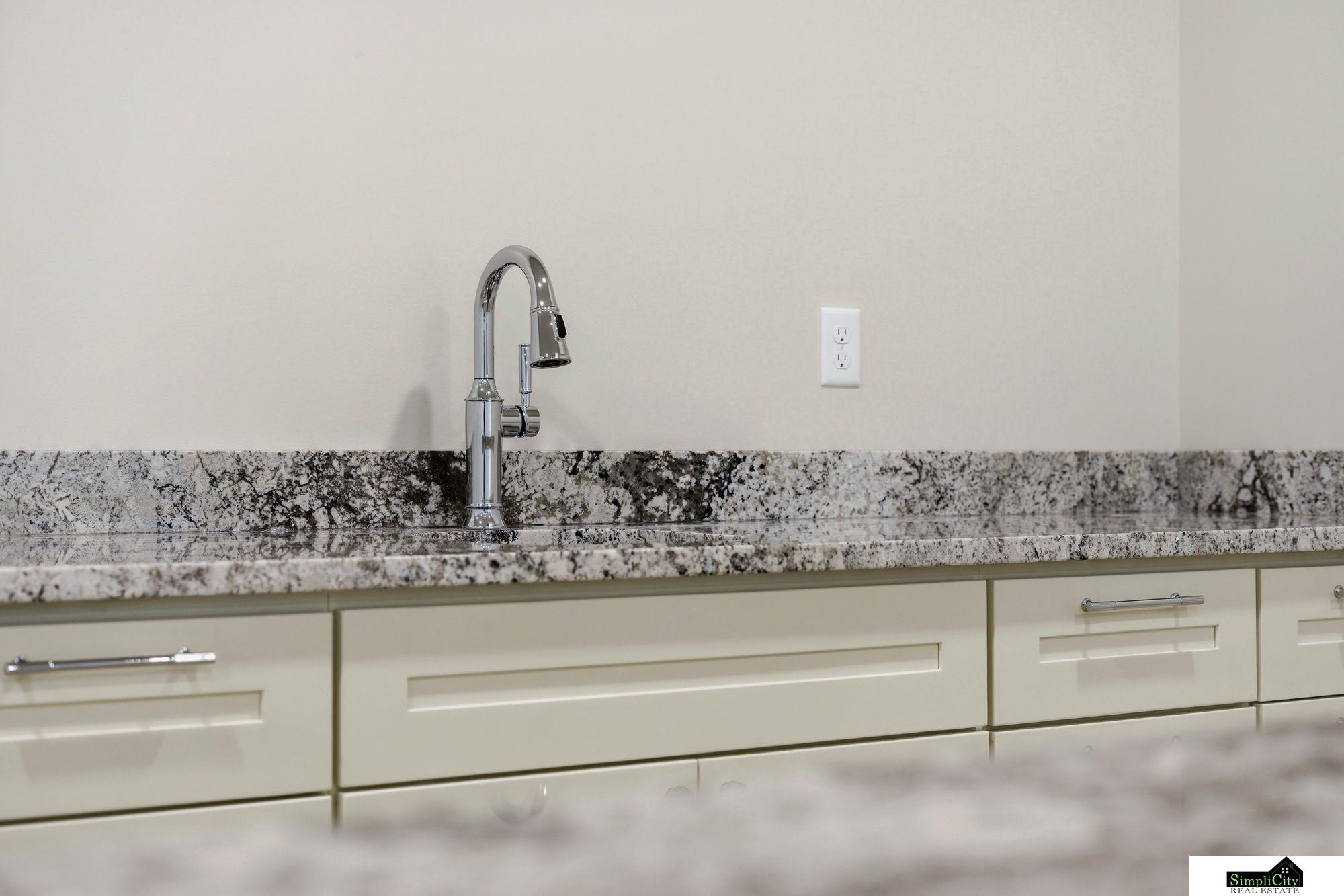 9515 Breashears Street, Lincoln, NE, 68516