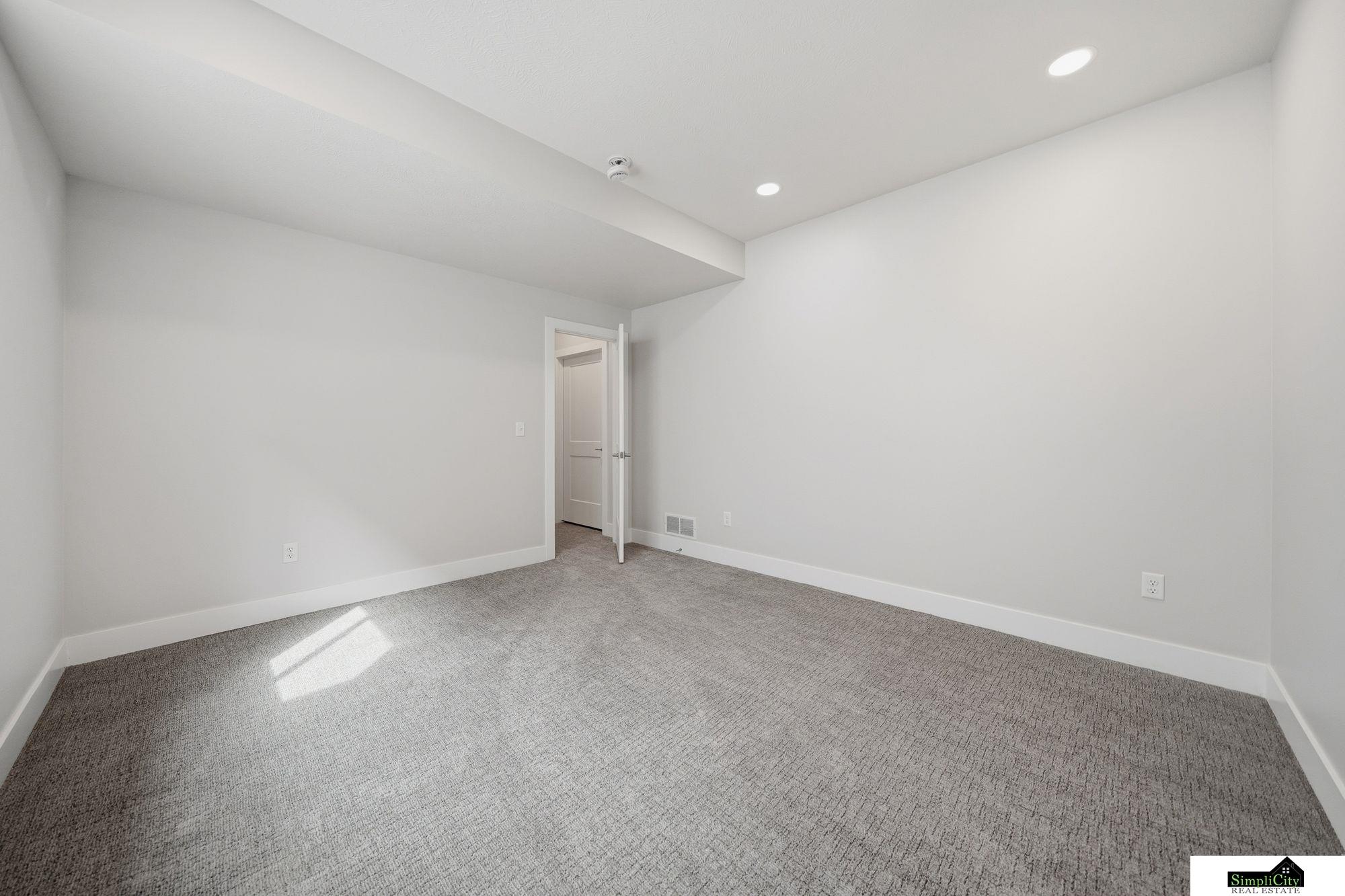 9515 Breashears Street, Lincoln, NE, 68516