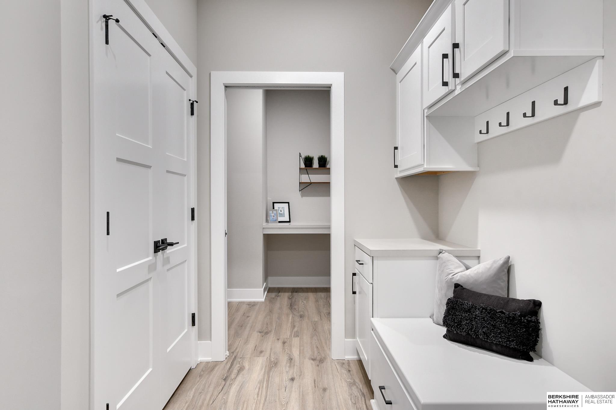 3111 209th Street, Elkhorn, NE, 68022