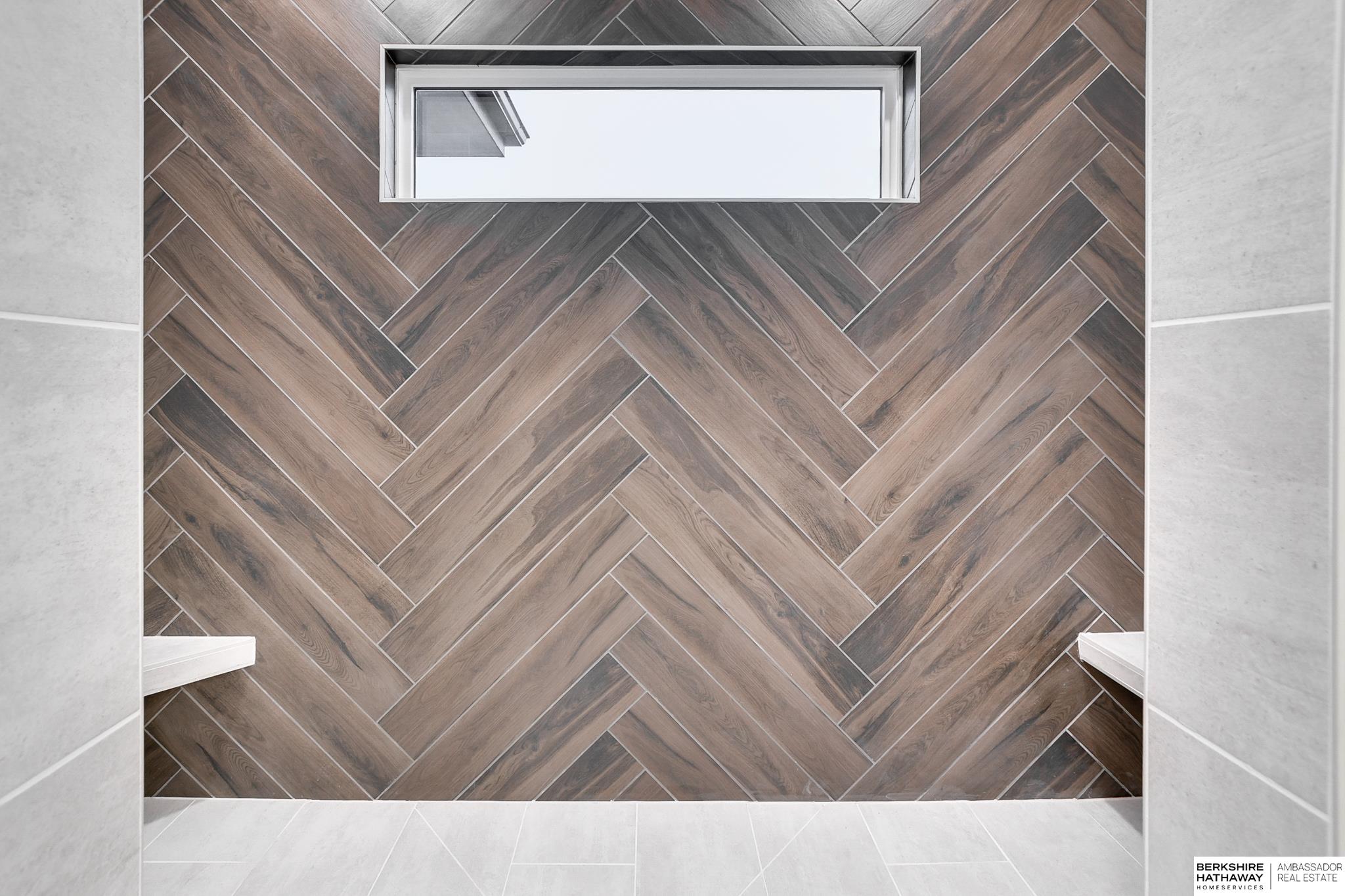 3111 209th Street, Elkhorn, NE, 68022