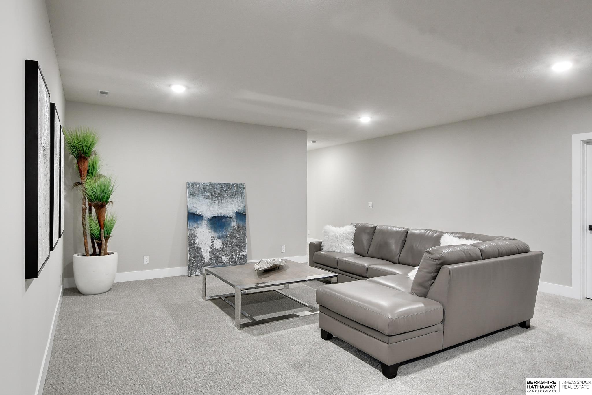 3111 209th Street, Elkhorn, NE, 68022