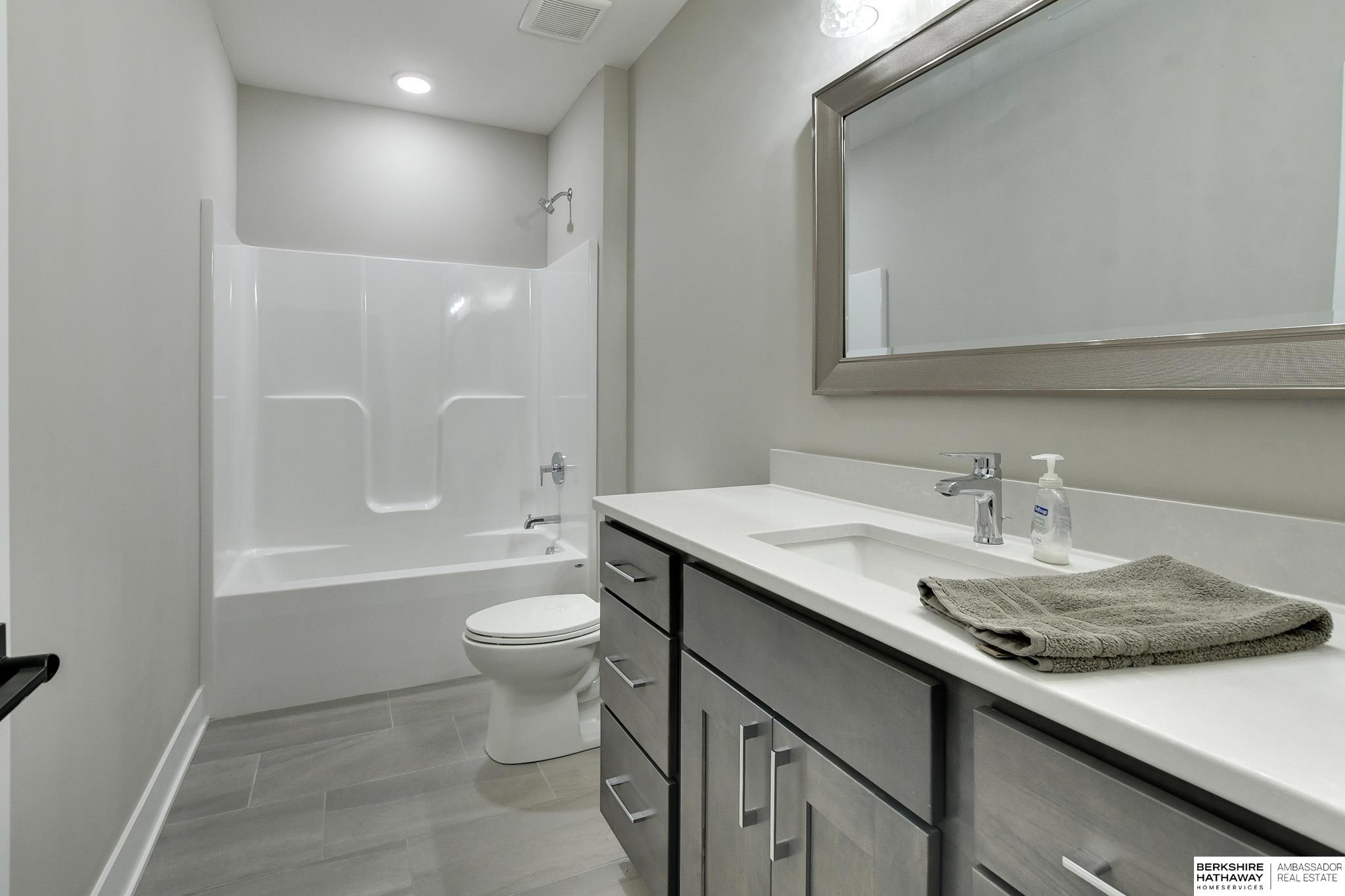 3111 209th Street, Elkhorn, NE, 68022