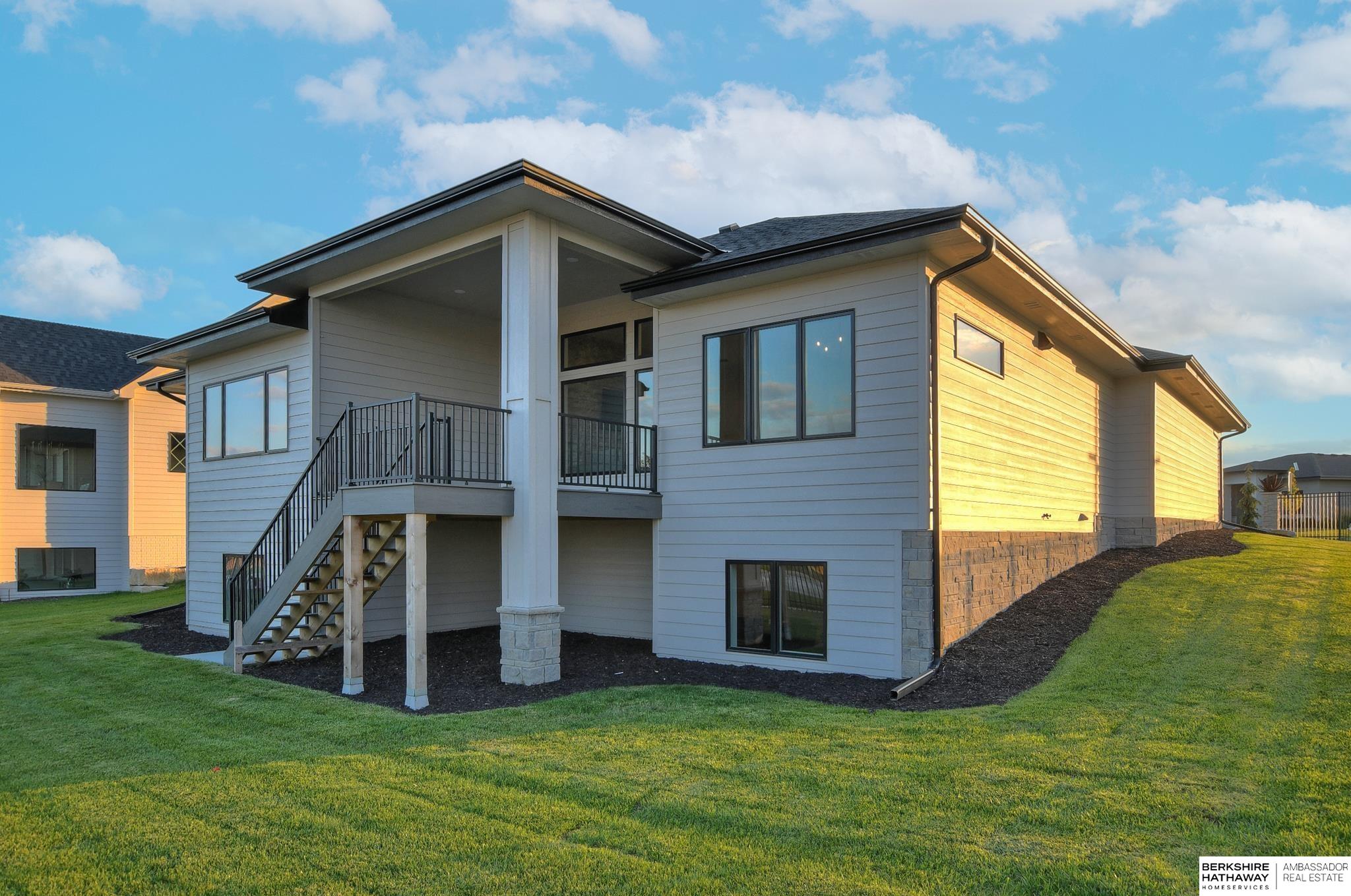 3111 209th Street, Elkhorn, NE, 68022