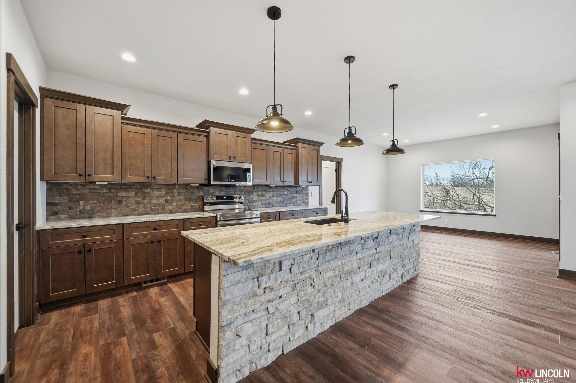 1044 Tuscan Trail, Hickman, NE, 68372