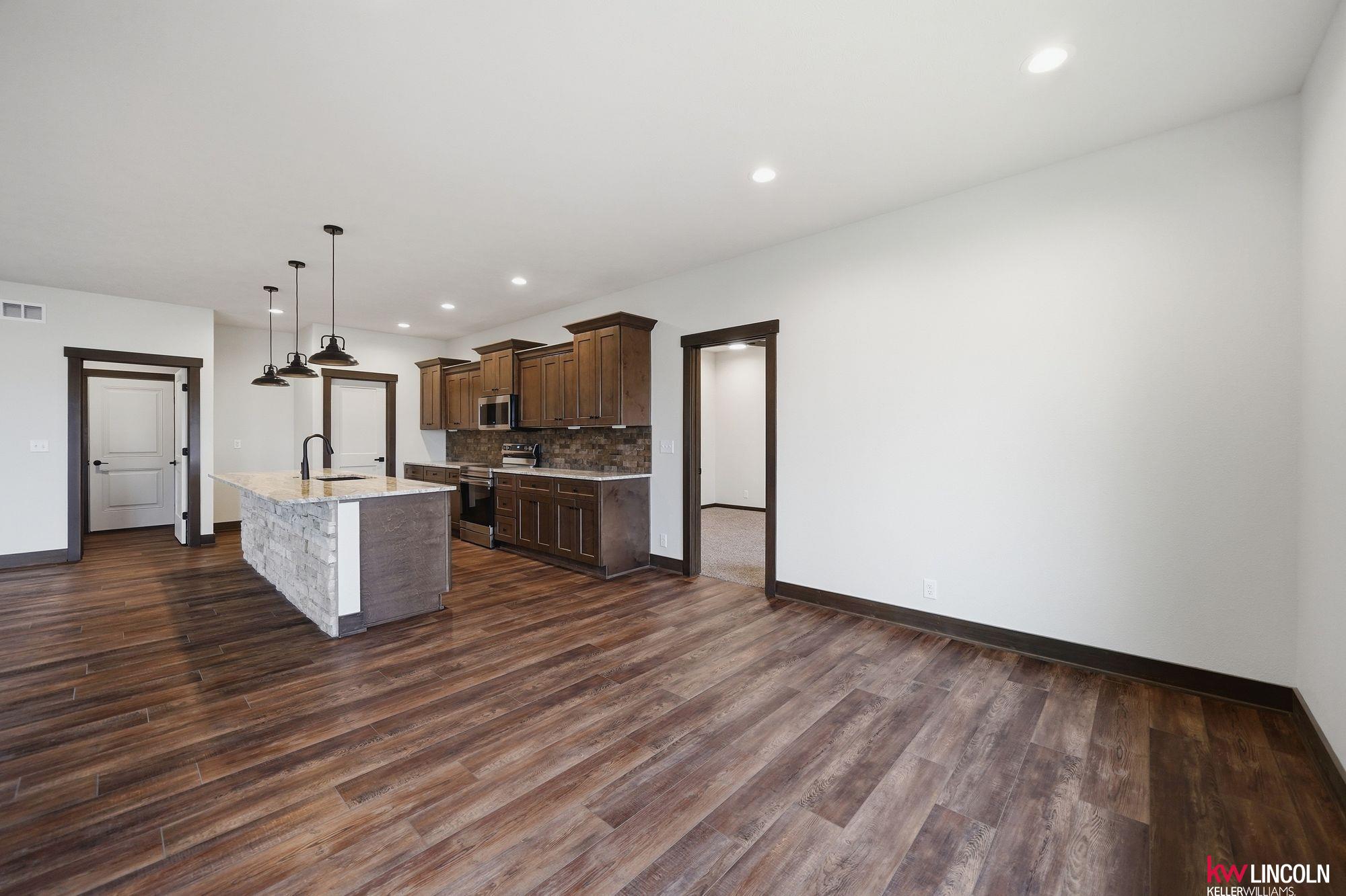 1044 Tuscan Trail, Hickman, NE, 68372