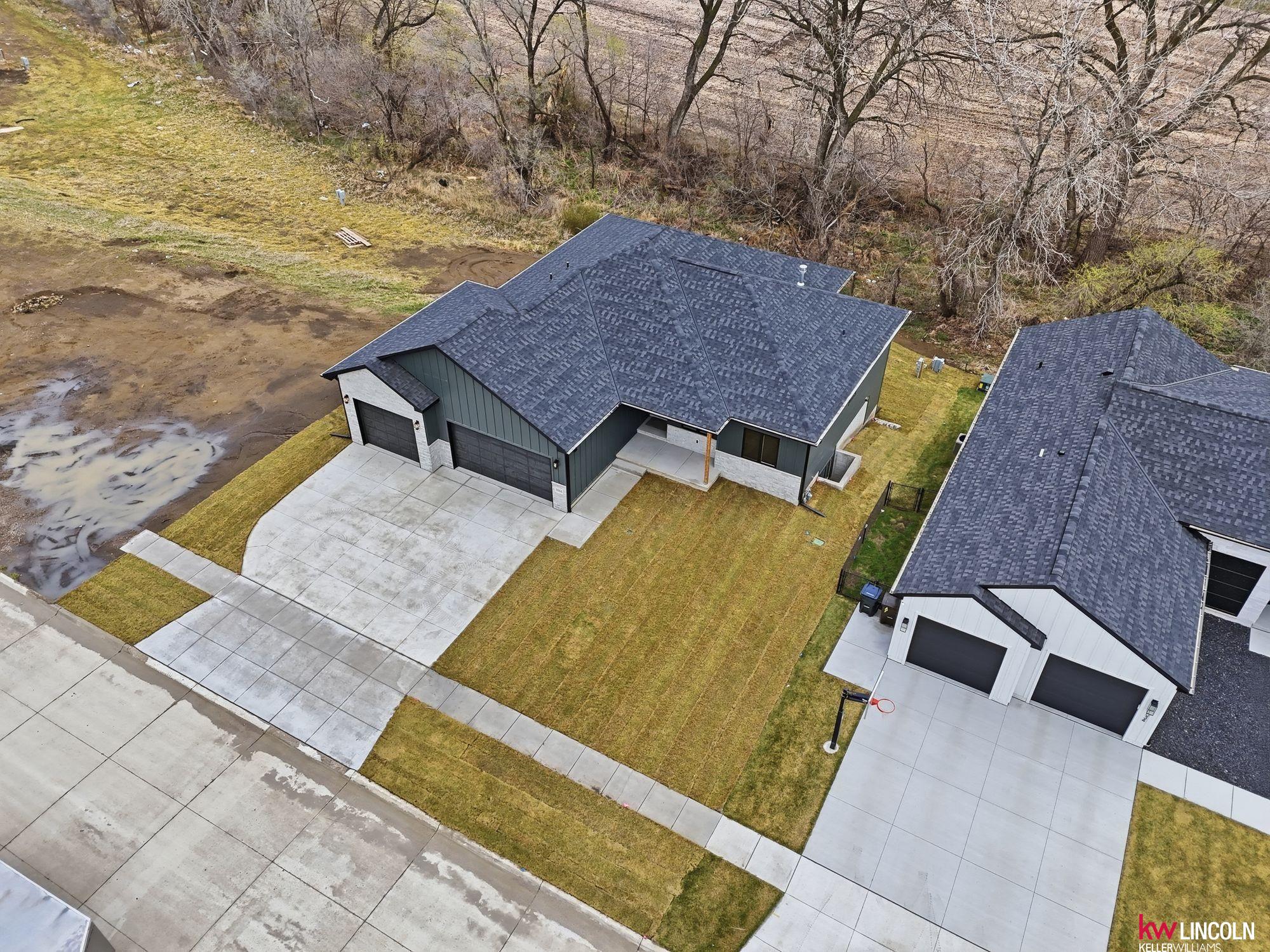 1044 Tuscan Trail, Hickman, NE, 68372