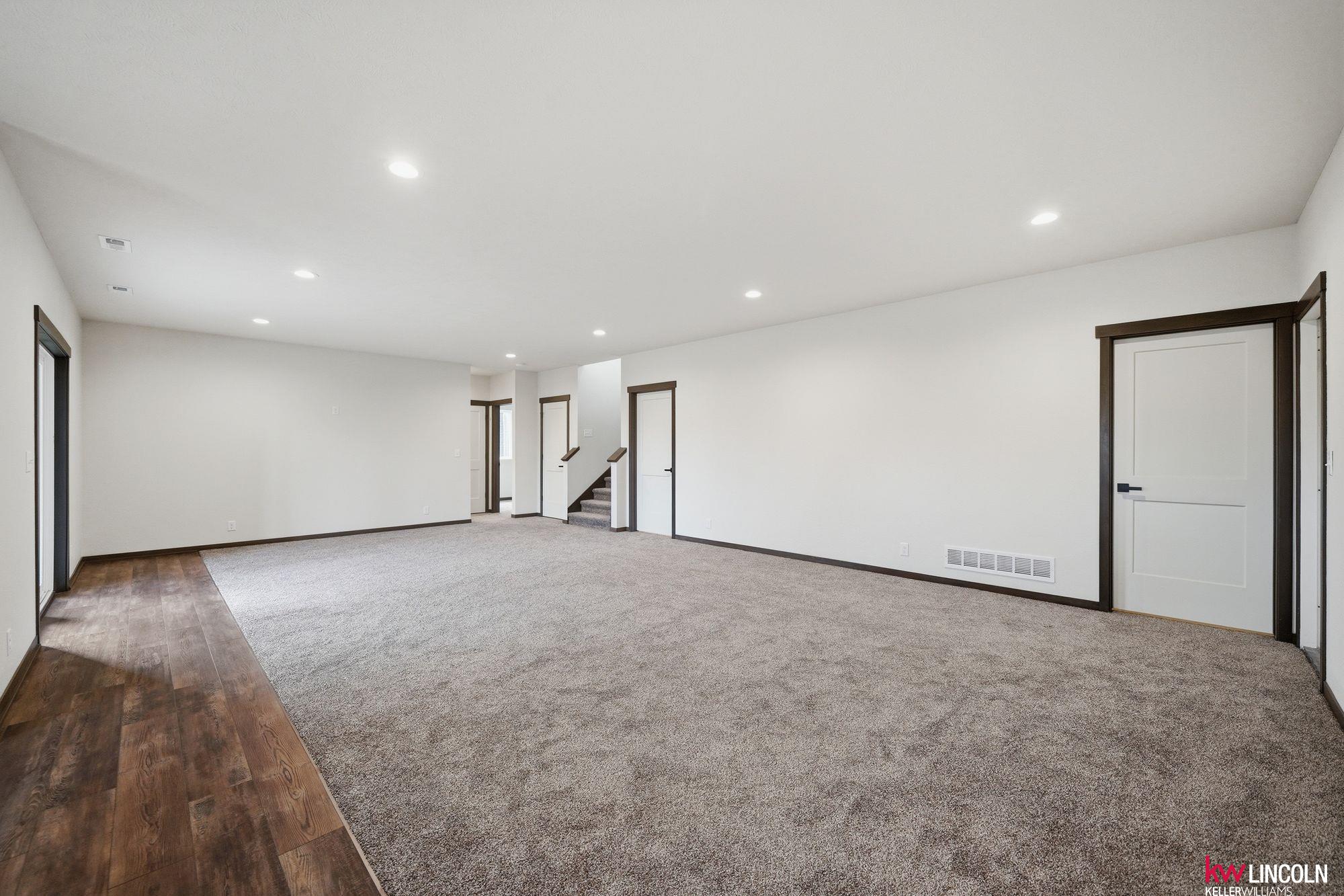 1044 Tuscan Trail, Hickman, NE, 68372