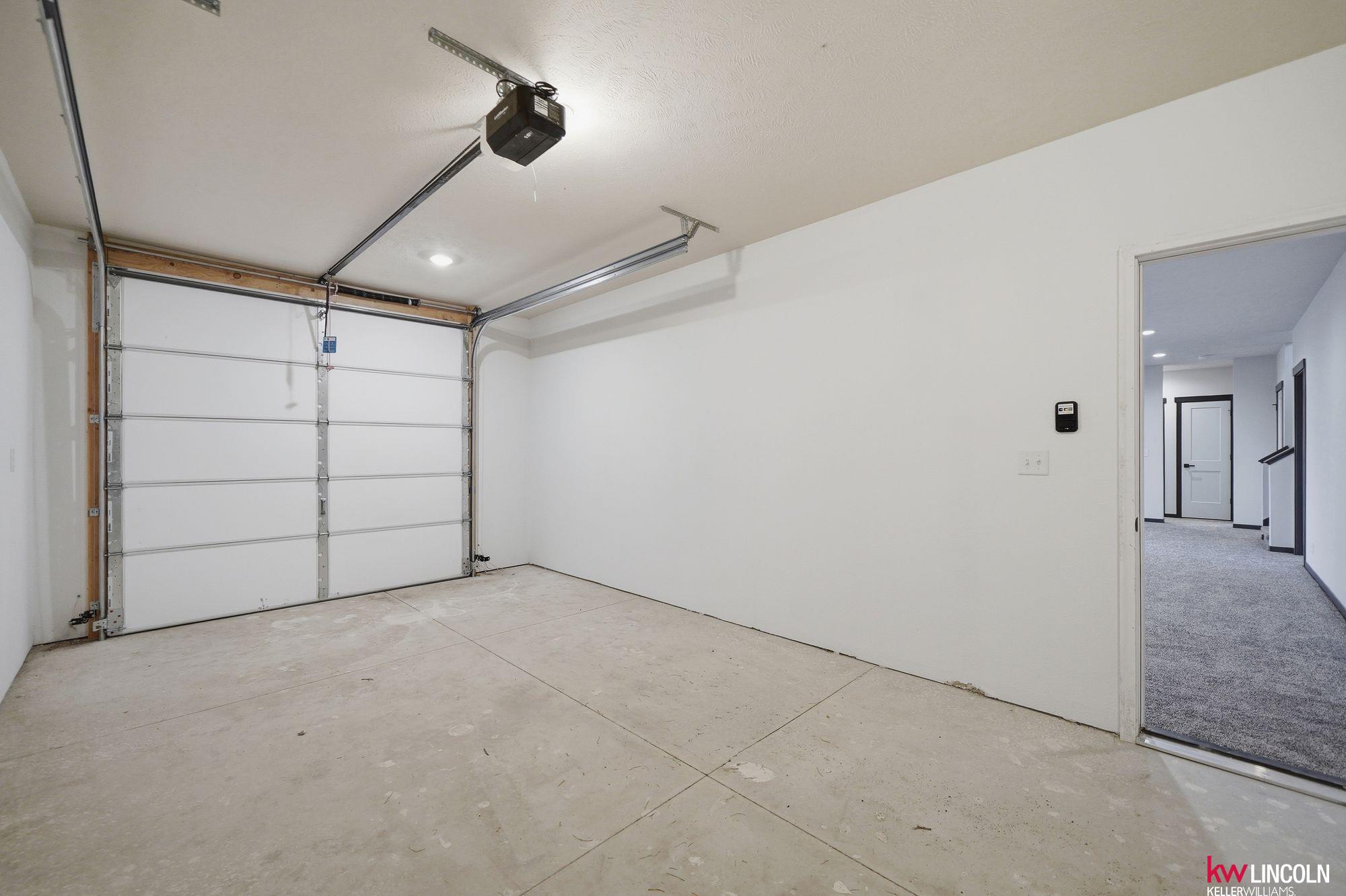 1044 Tuscan Trail, Hickman, NE, 68372