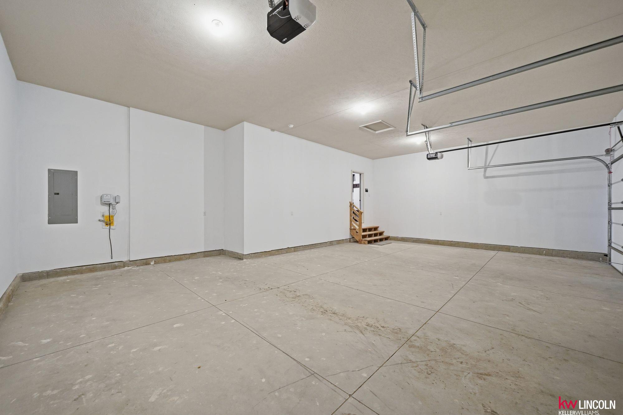 1044 Tuscan Trail, Hickman, NE, 68372