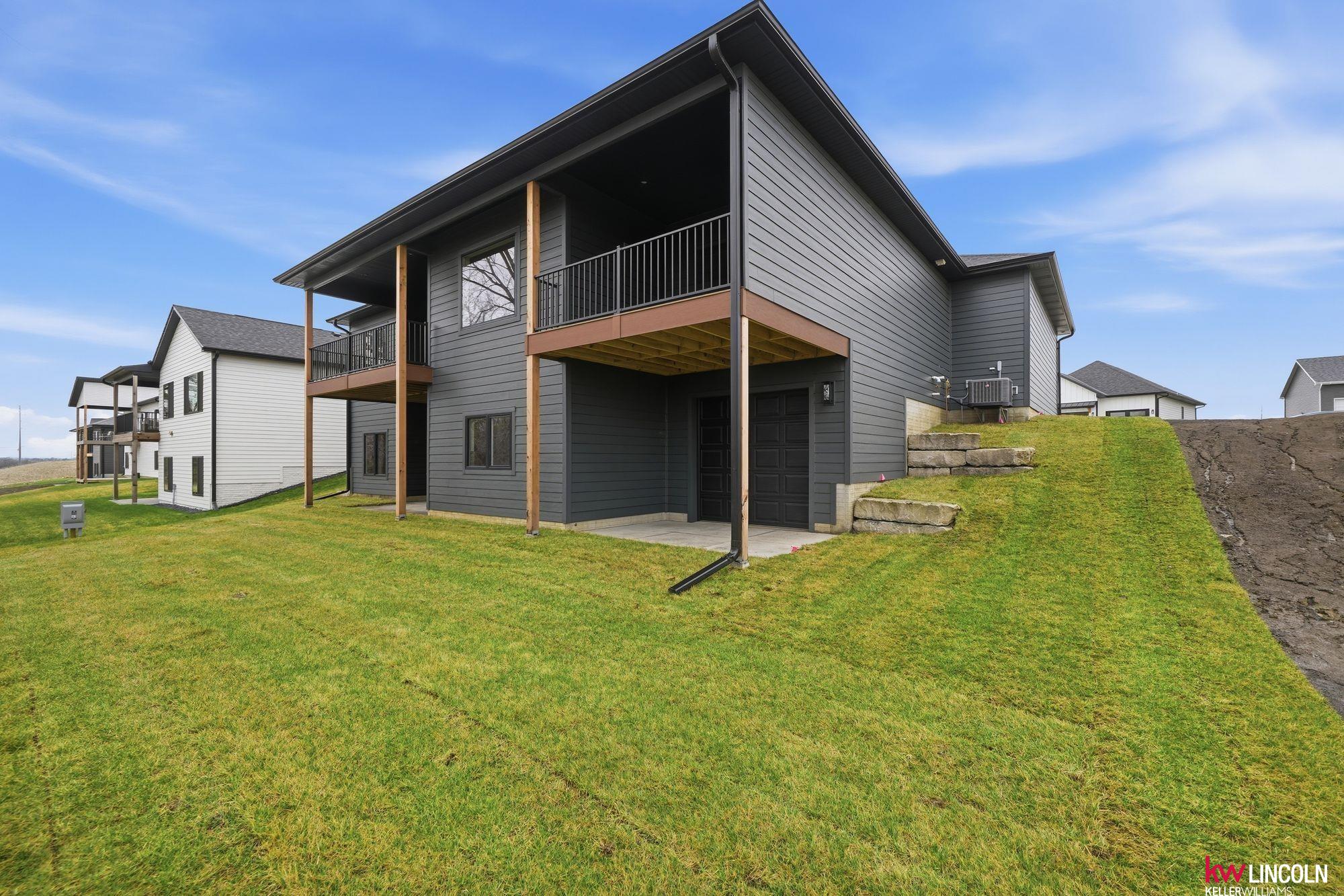 1044 Tuscan Trail, Hickman, NE, 68372