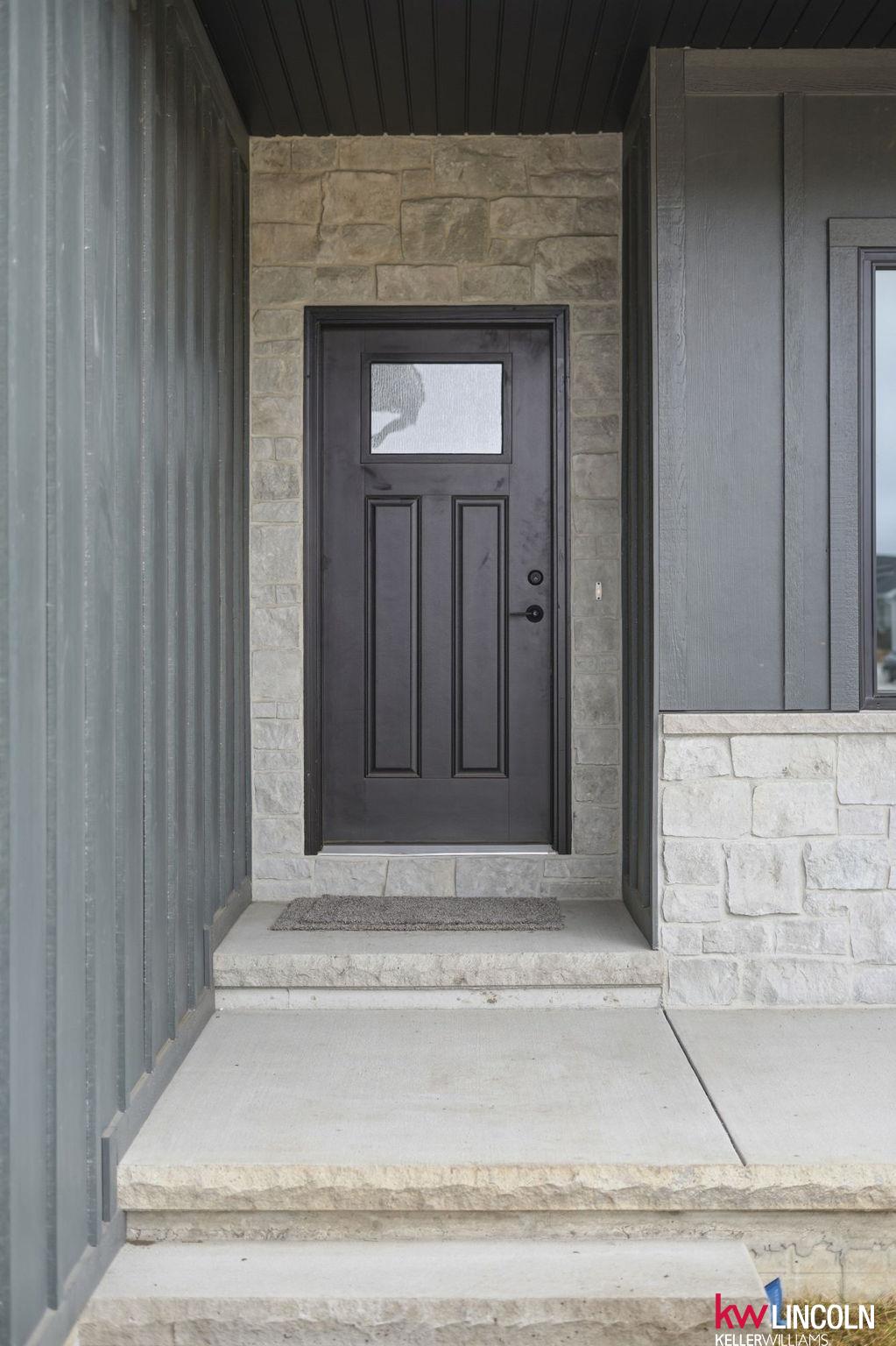 1044 Tuscan Trail, Hickman, NE, 68372