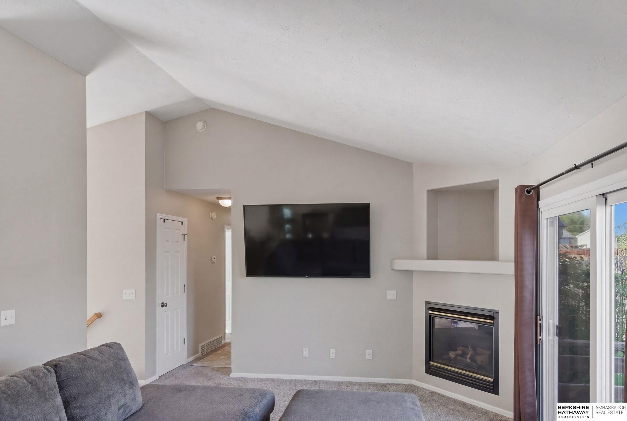 8929 78th Avenue Circle, Omaha, NE, 68122