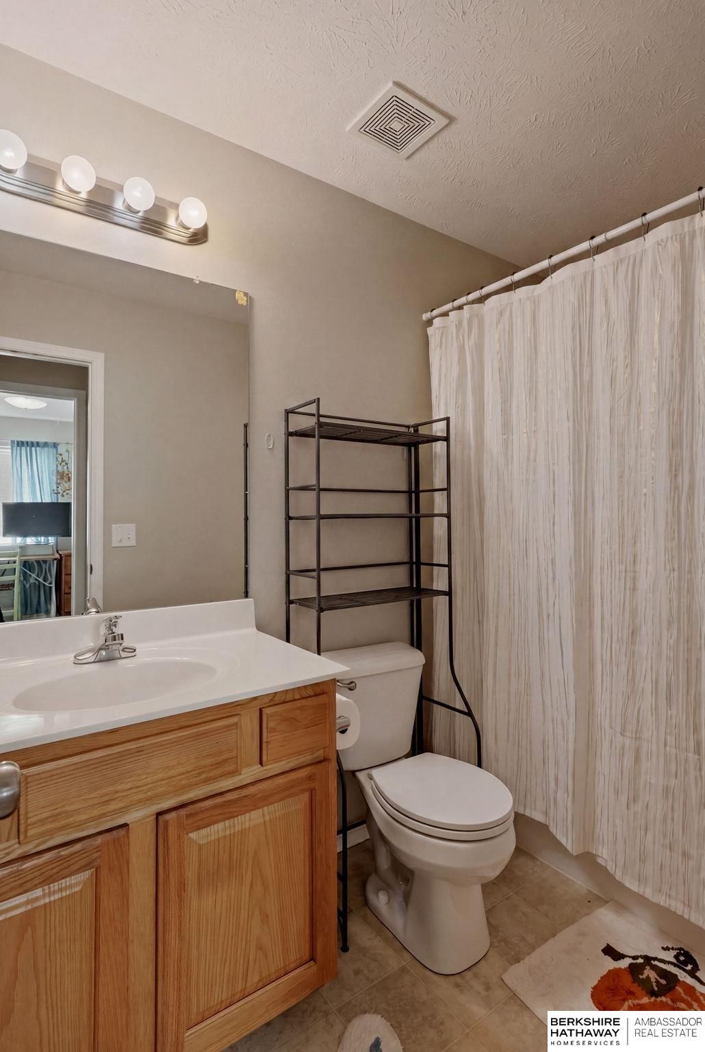 8929 78th Avenue Circle, Omaha, NE, 68122