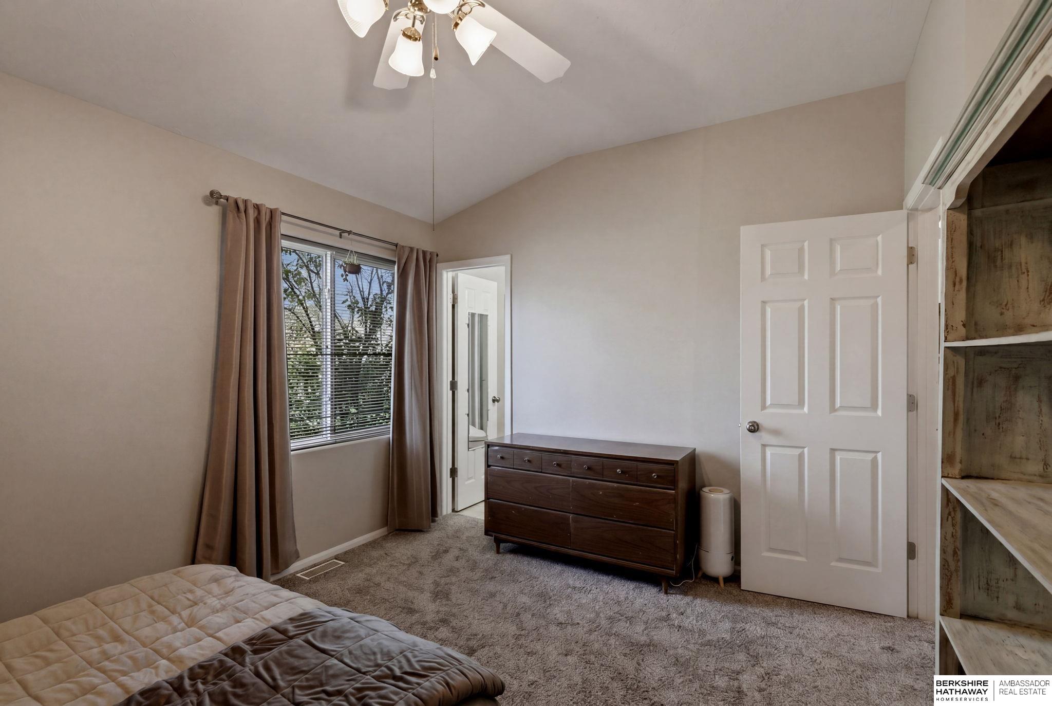 8929 78th Avenue Circle, Omaha, NE, 68122