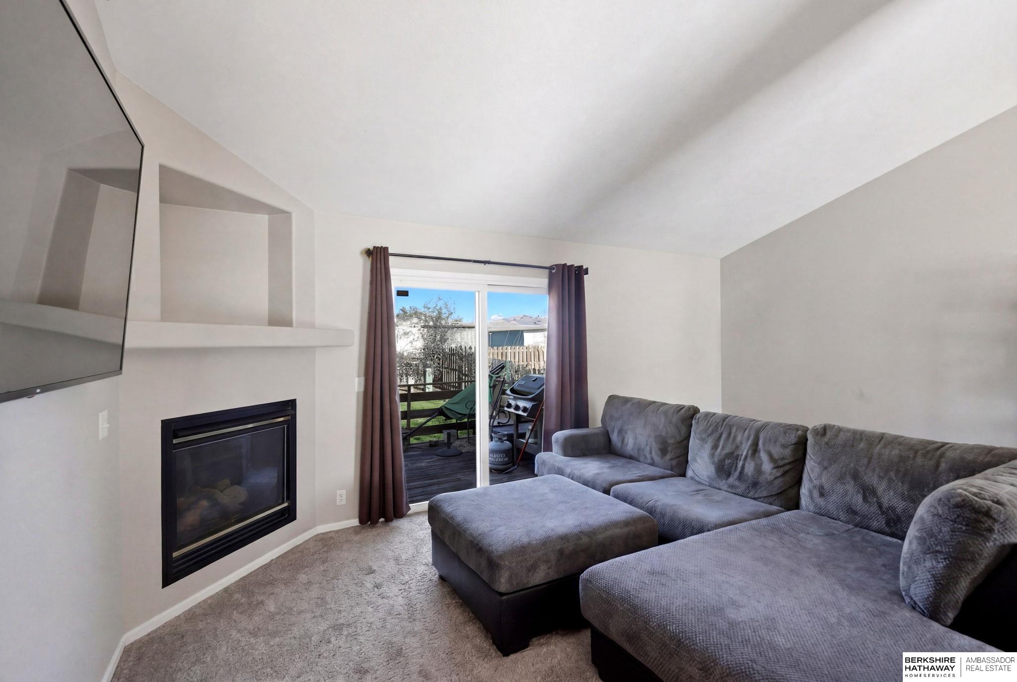 8929 78th Avenue Circle, Omaha, NE, 68122